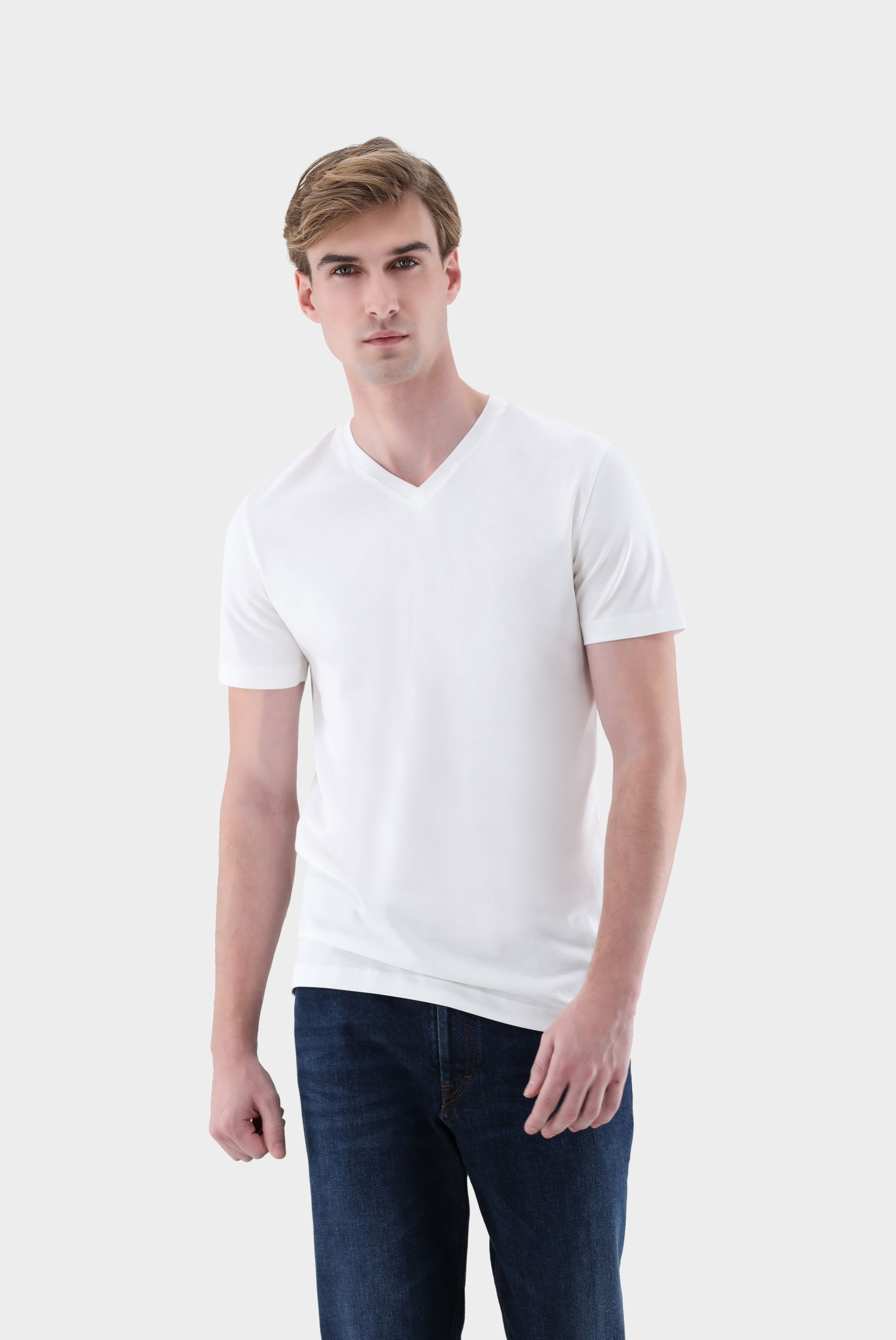 T-Shirt mit V-Ausschnitt Slim Fit
