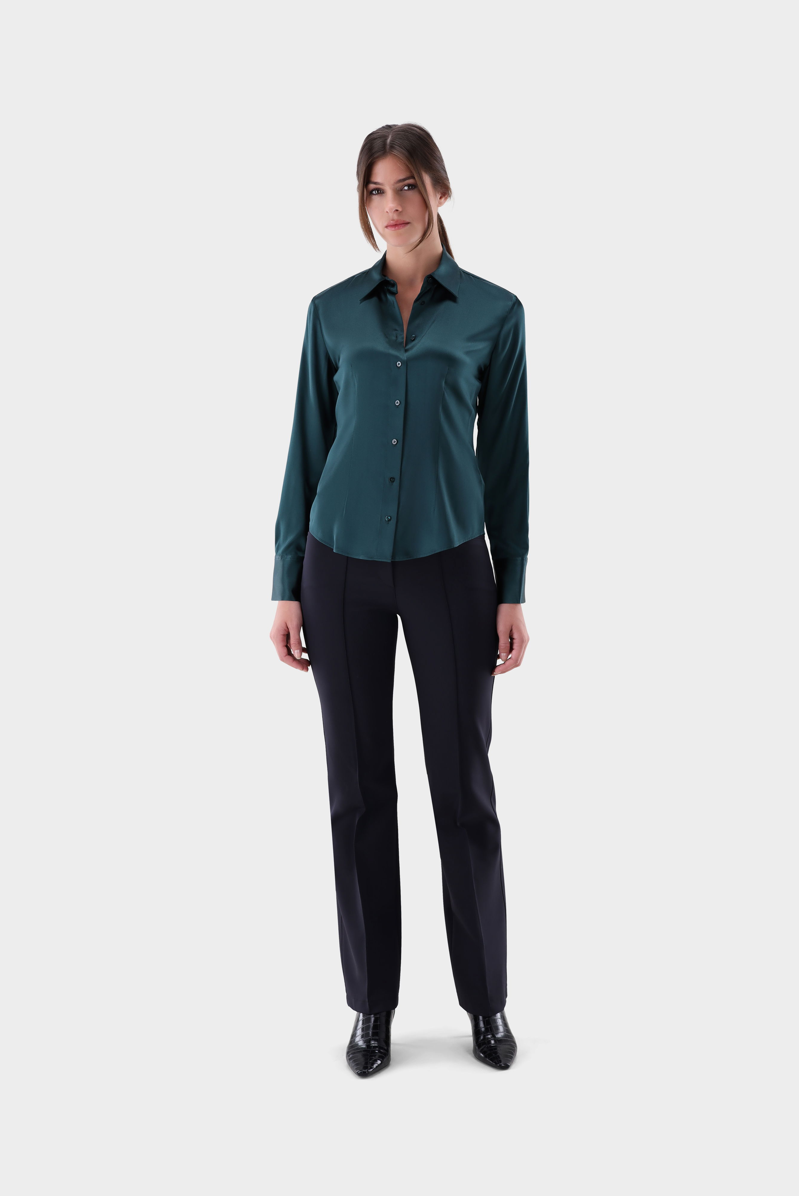 Hemdbluse tailliert aus Seidensatin-Stretch günstig online kaufen