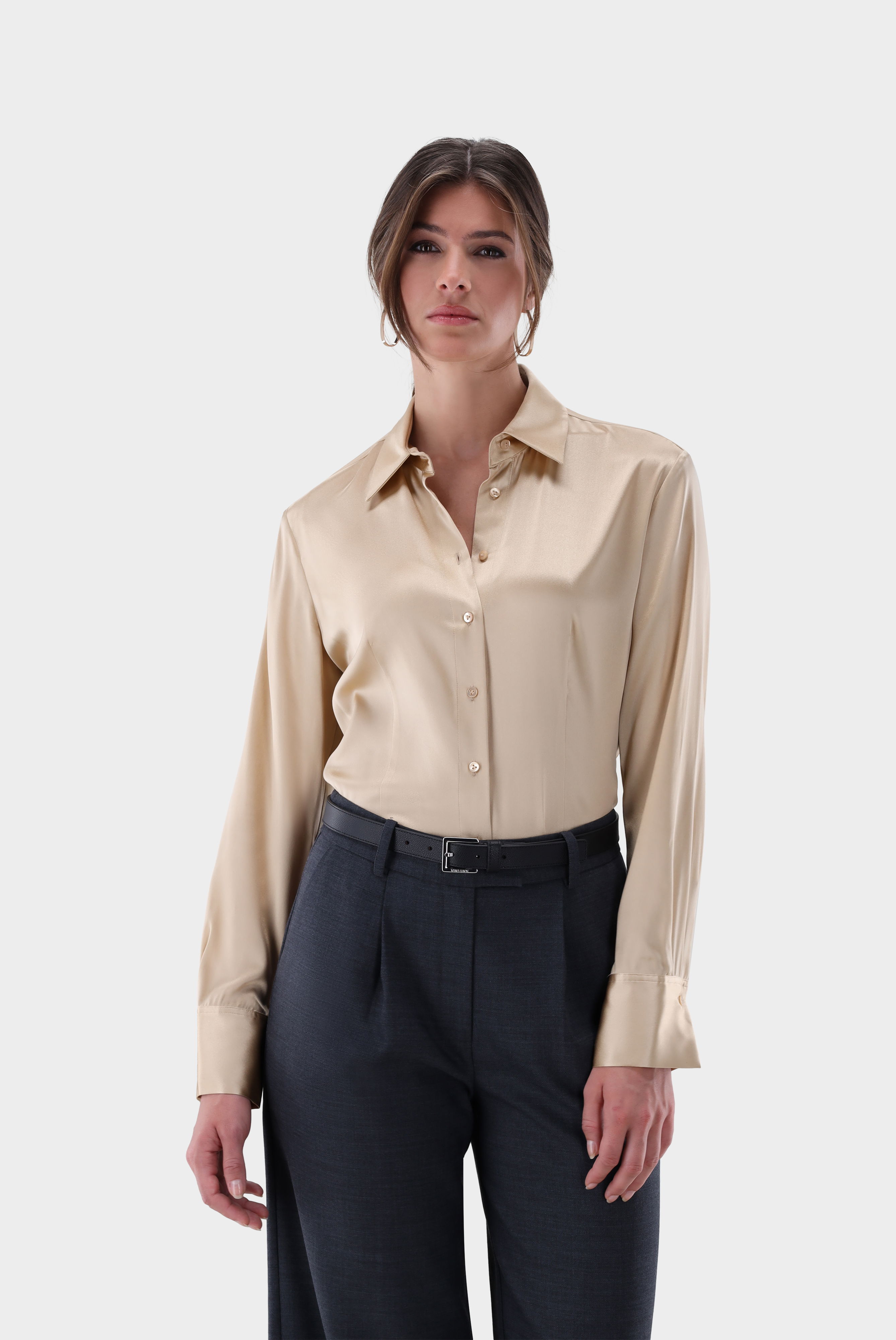 Hemdbluse tailliert aus Seidensatin-Stretch