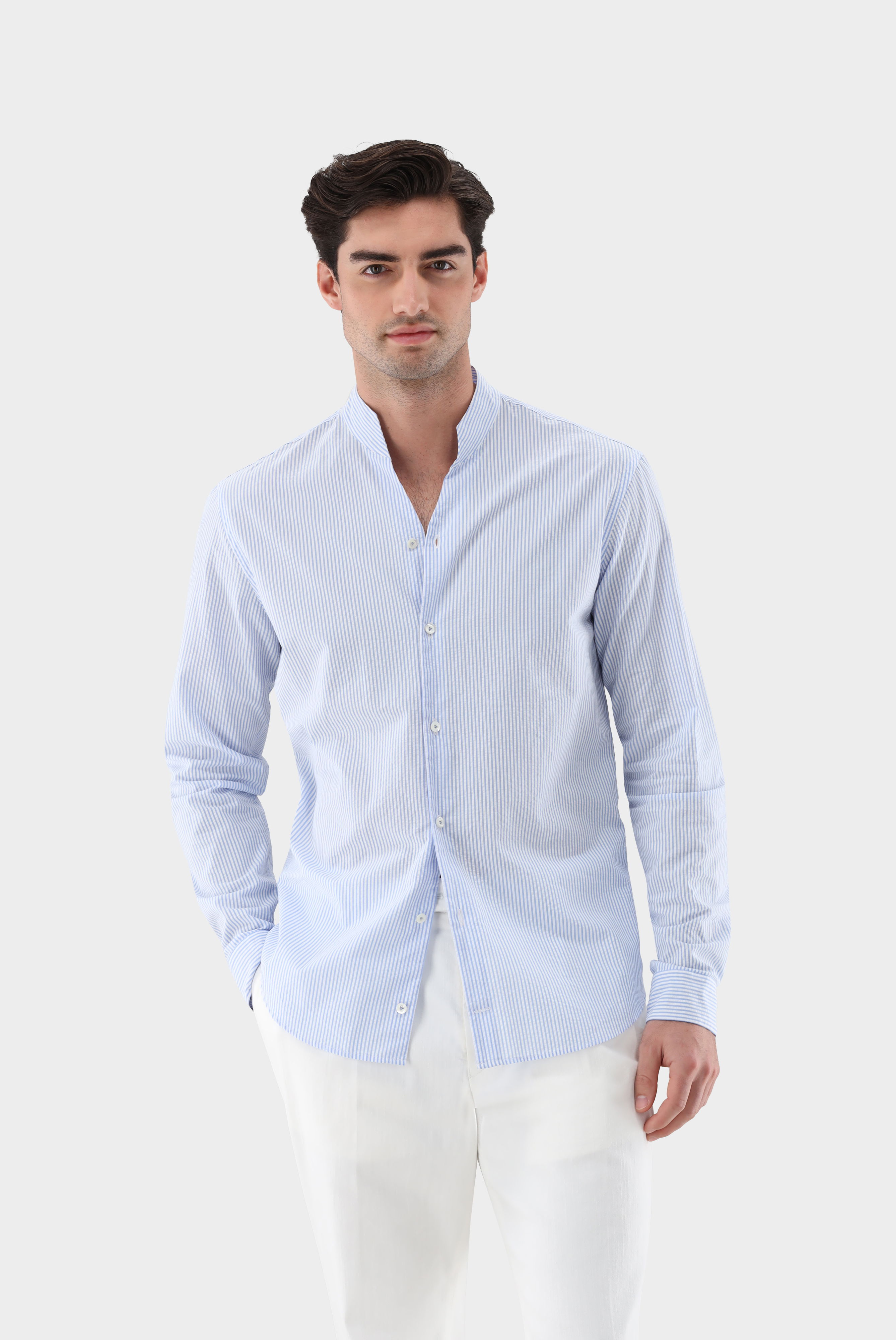 Seersucker shirt with stand-up collar