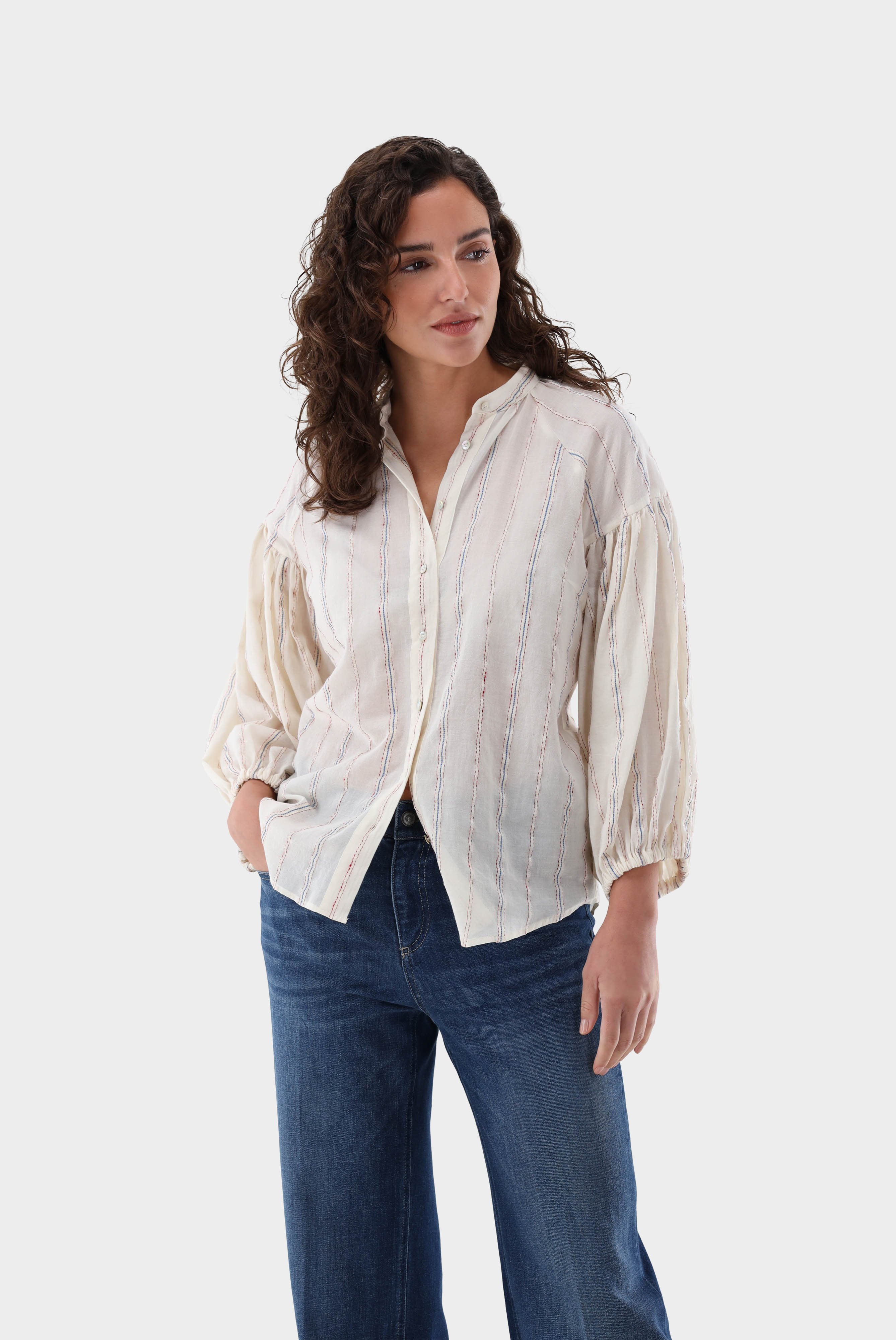 Stand-up collar blouse with bluson sleeves