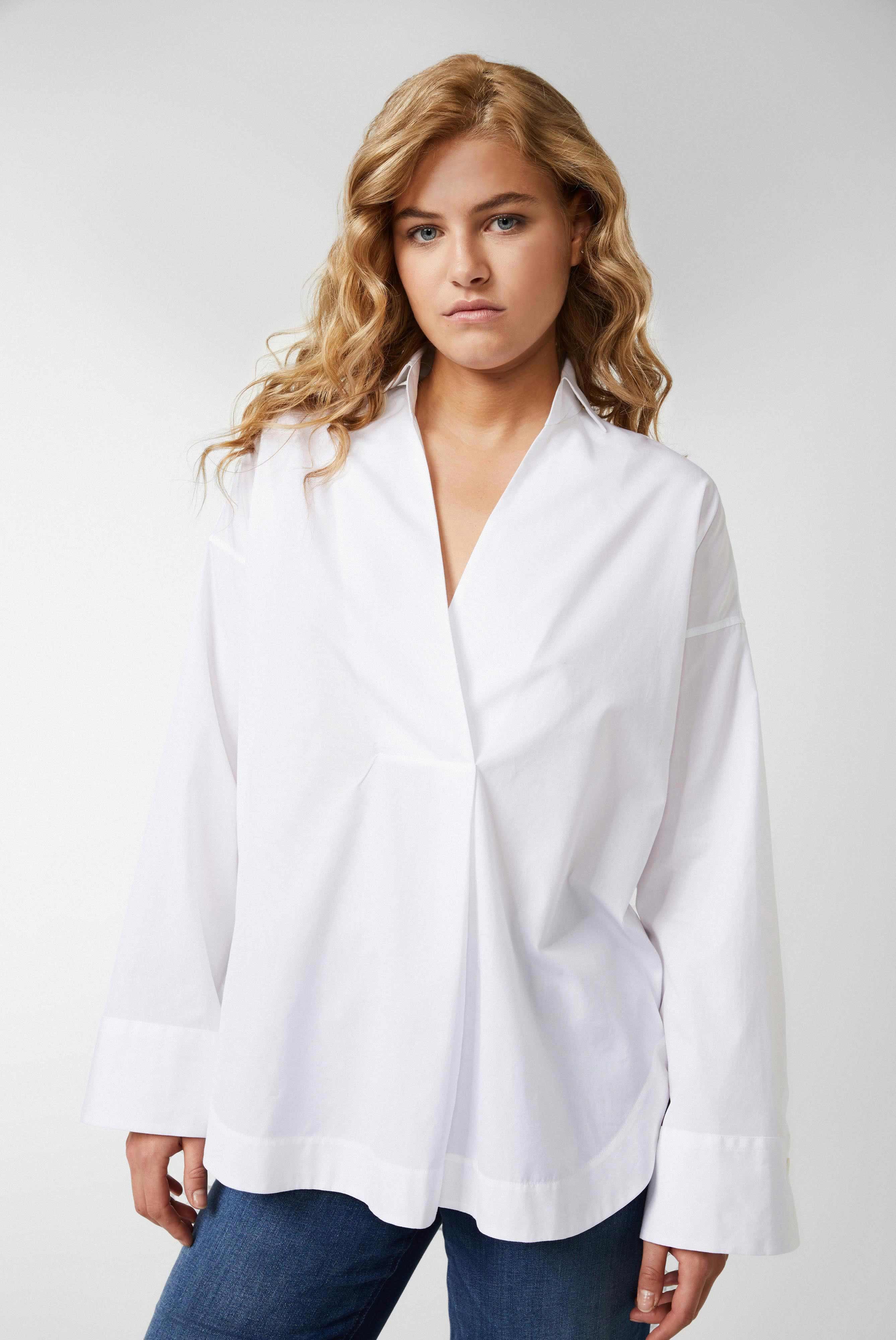 Business Blouses+Cotton poplin blouse with wide cuffs white+05.526G.49.130648.000.38