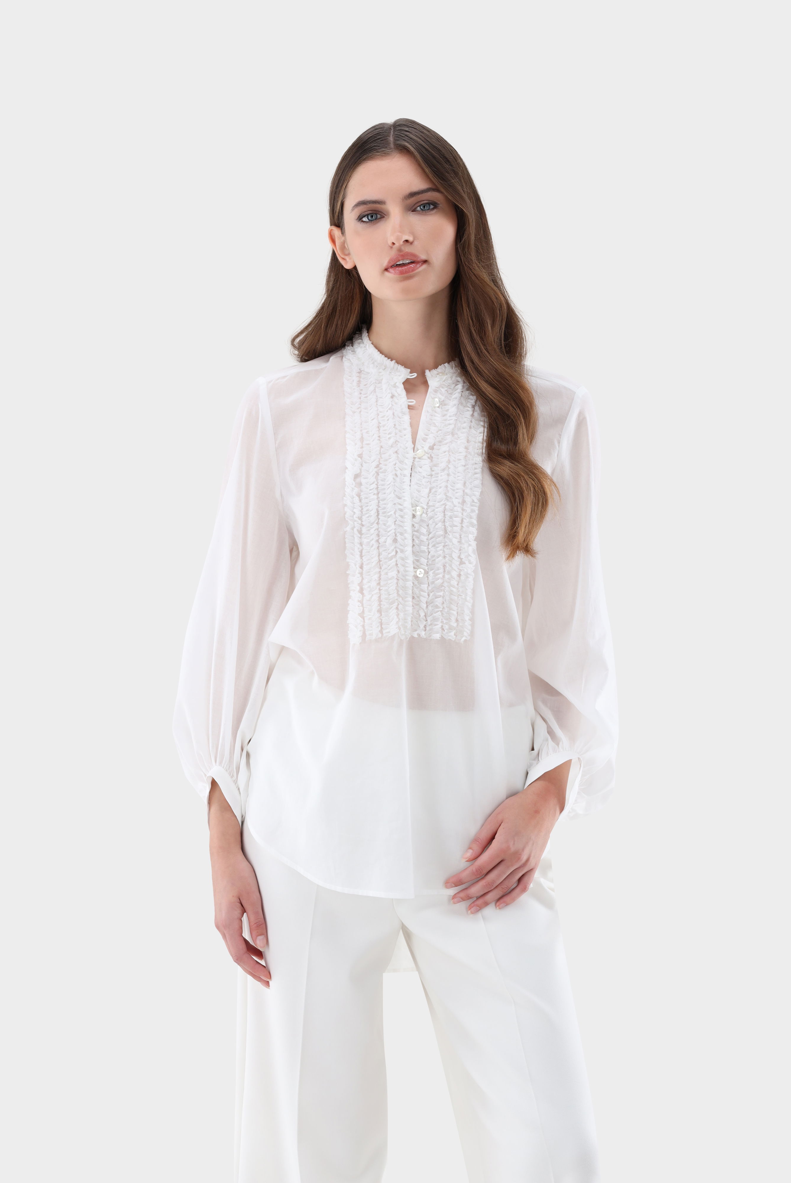 Schlupfbluse mit Ballonärmeln und Rüschenkragen