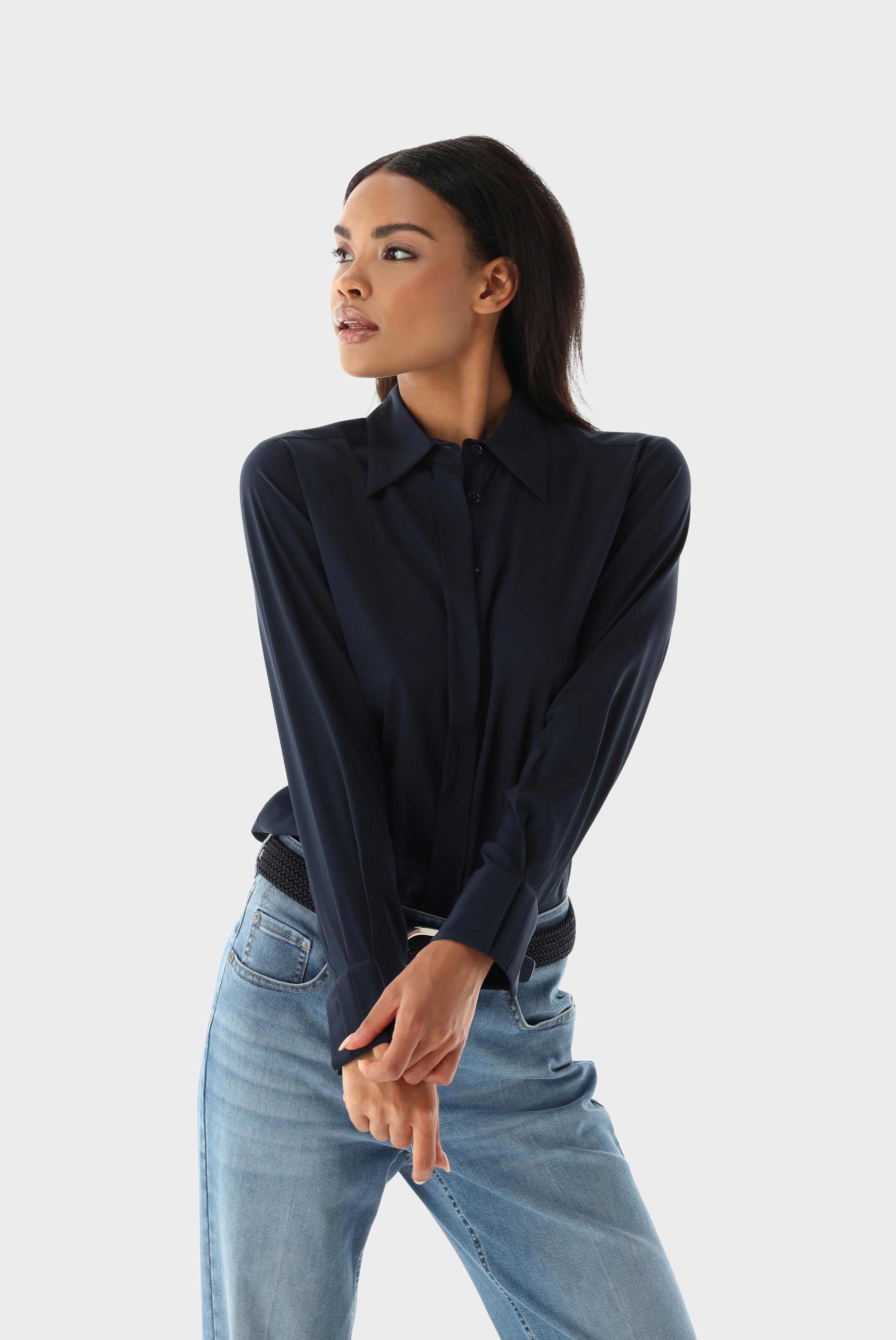 Fitted Shirt with silk and stretch