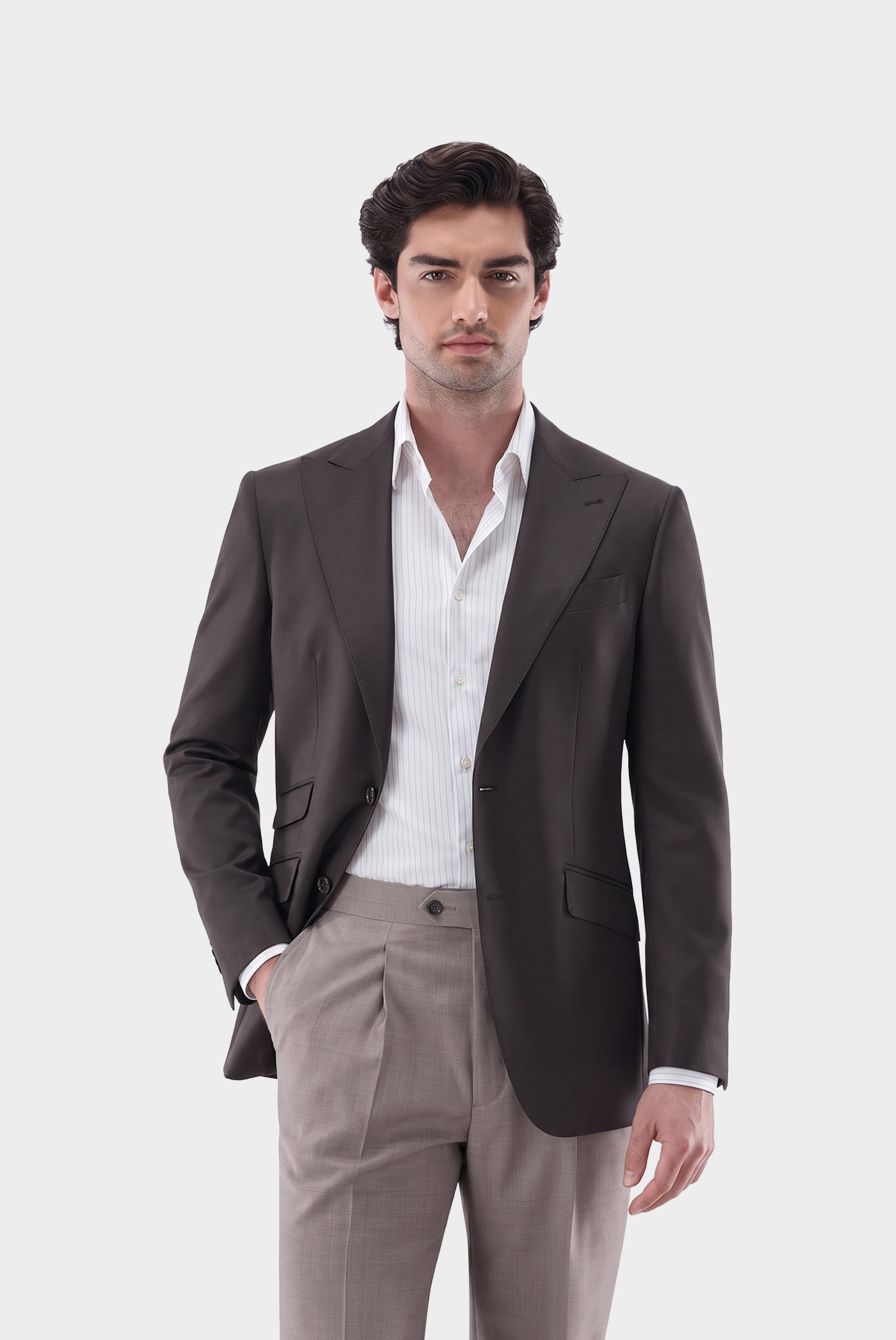 Virgin wool jacket with peaked lapels
