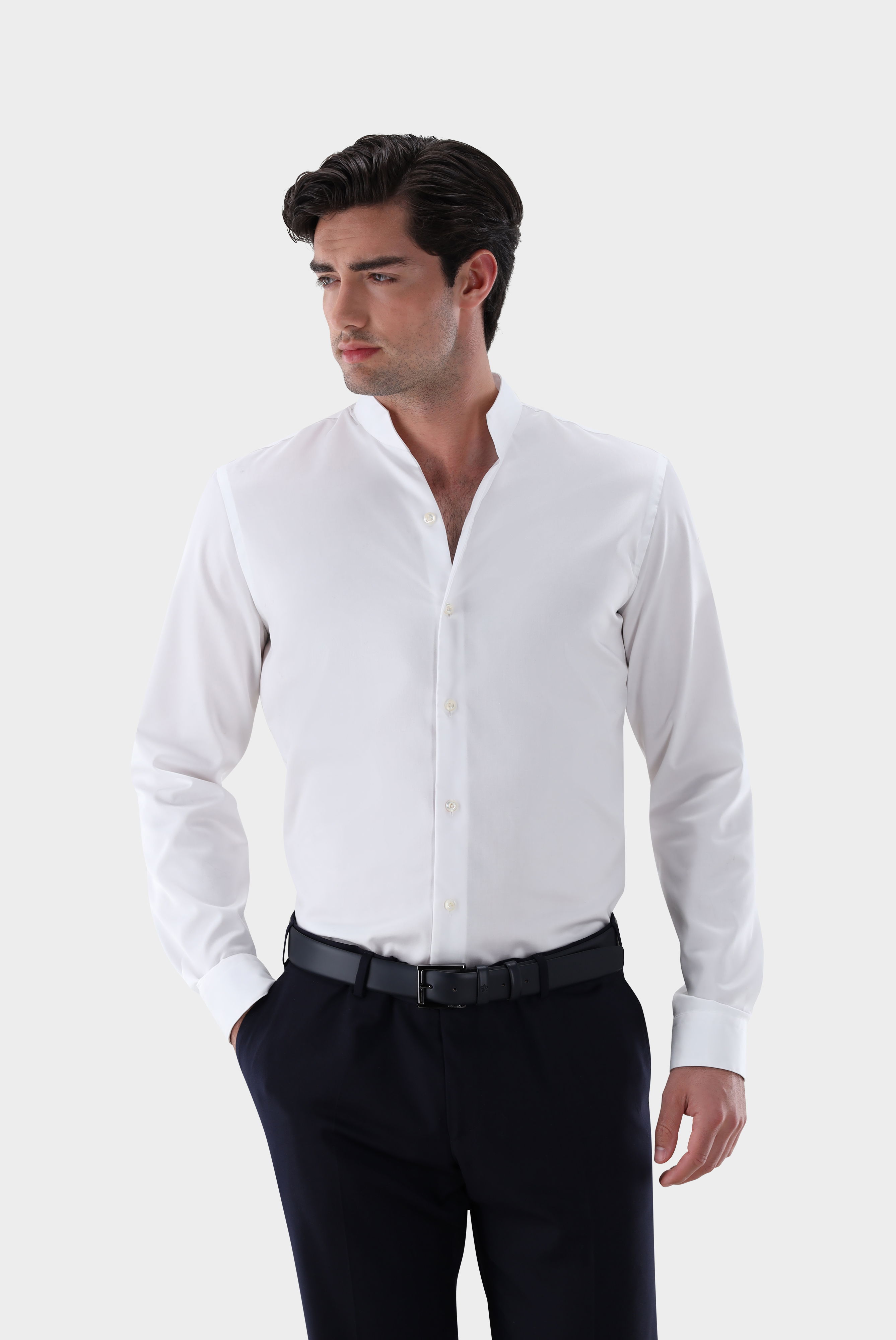 Stehkragenhemd aus bügelfreiem Twill Gewebe