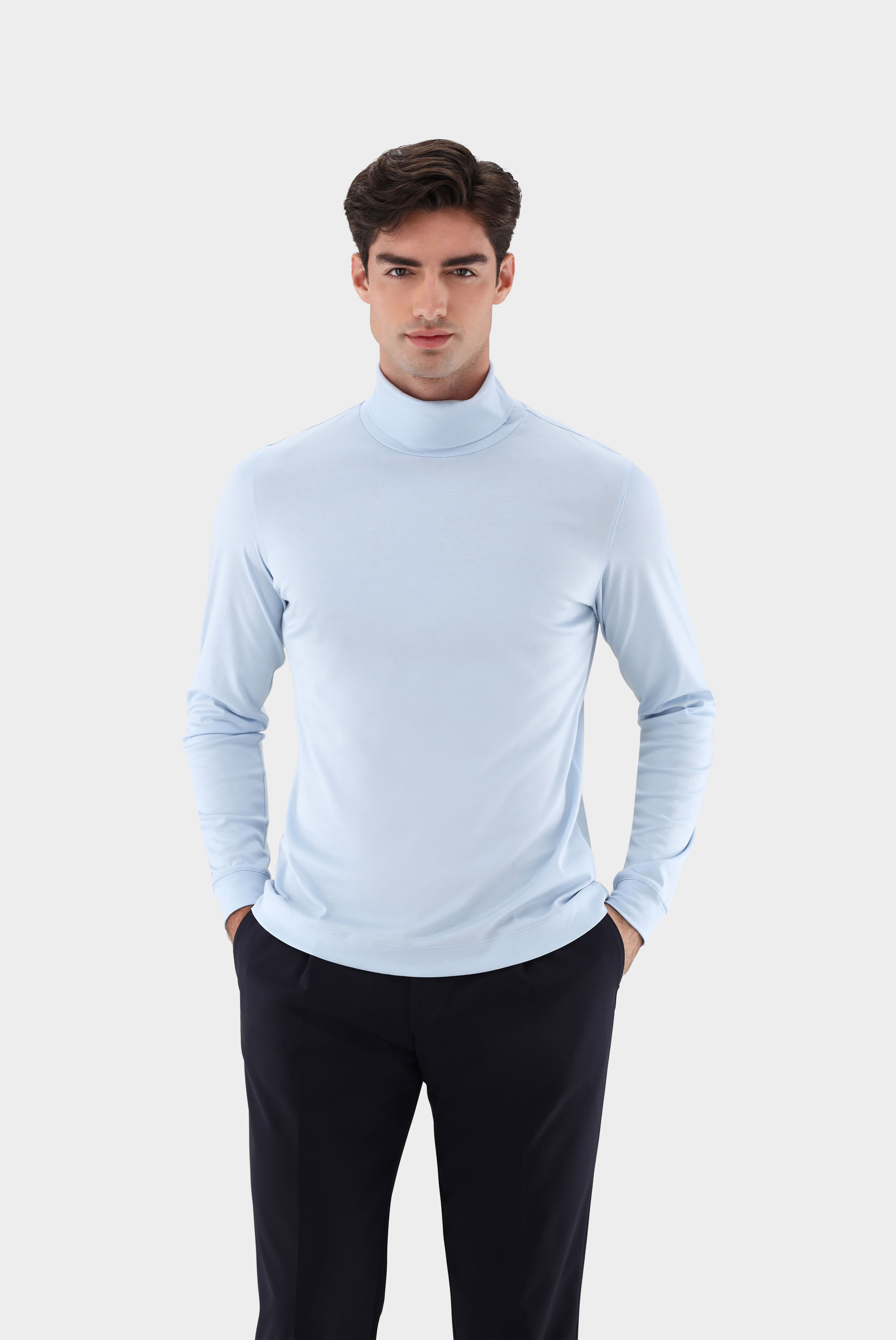 Rollkragenshirt aus Schweizer Baumwolljersey