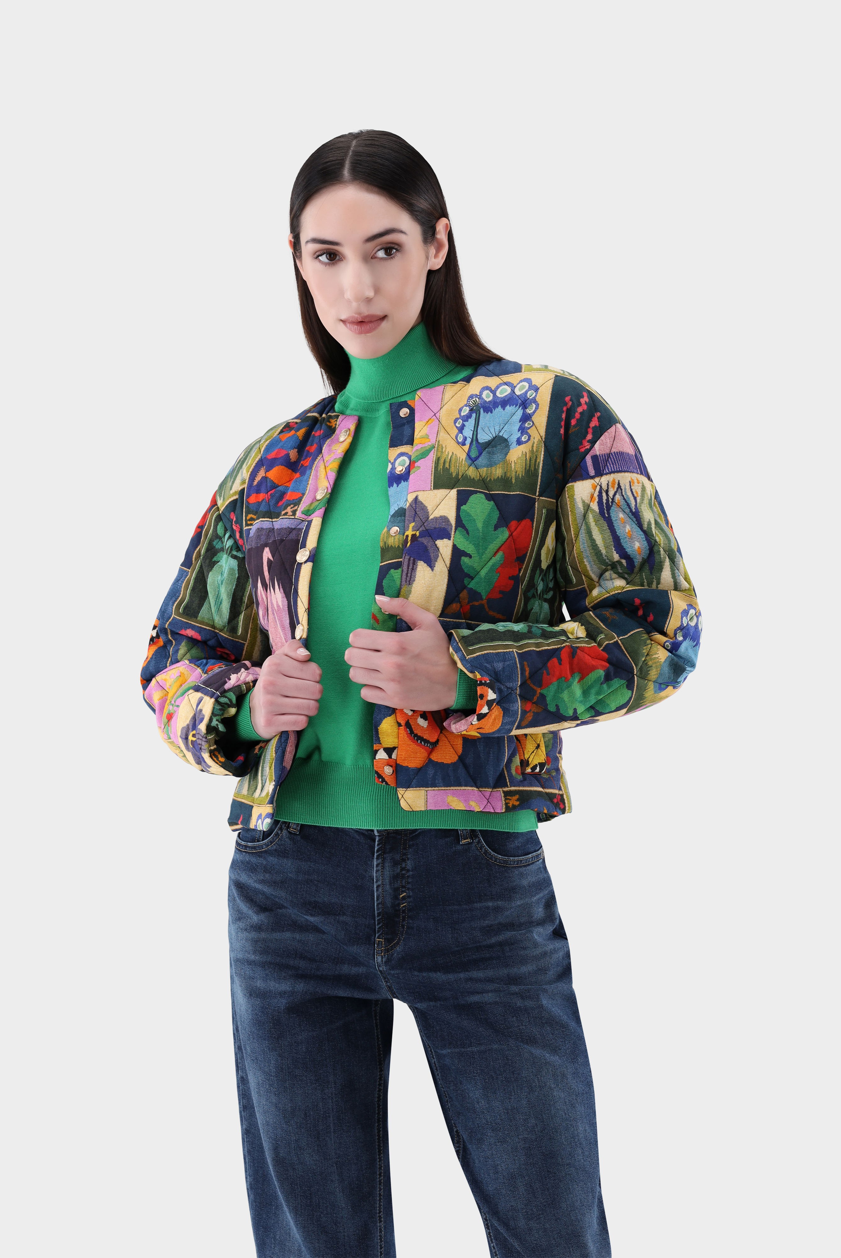 Cropped quilted jacket with print