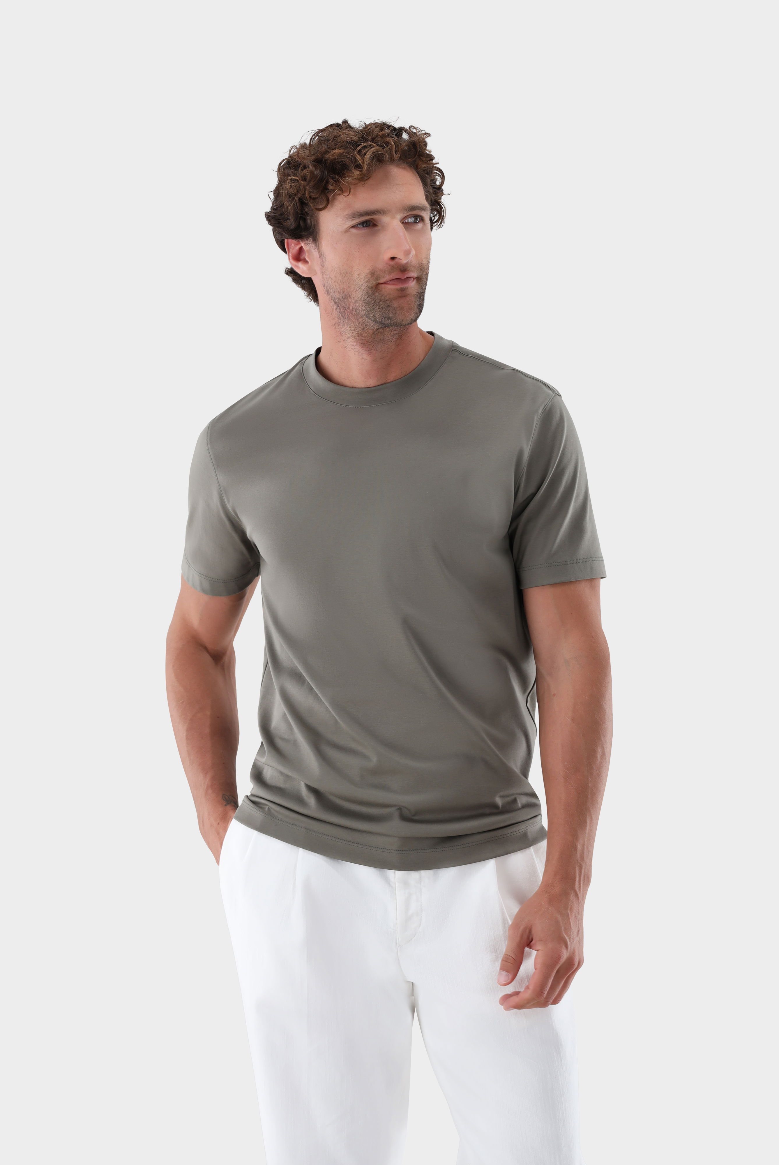 T-shirt made from Swiss cotton with crew neck regular fit