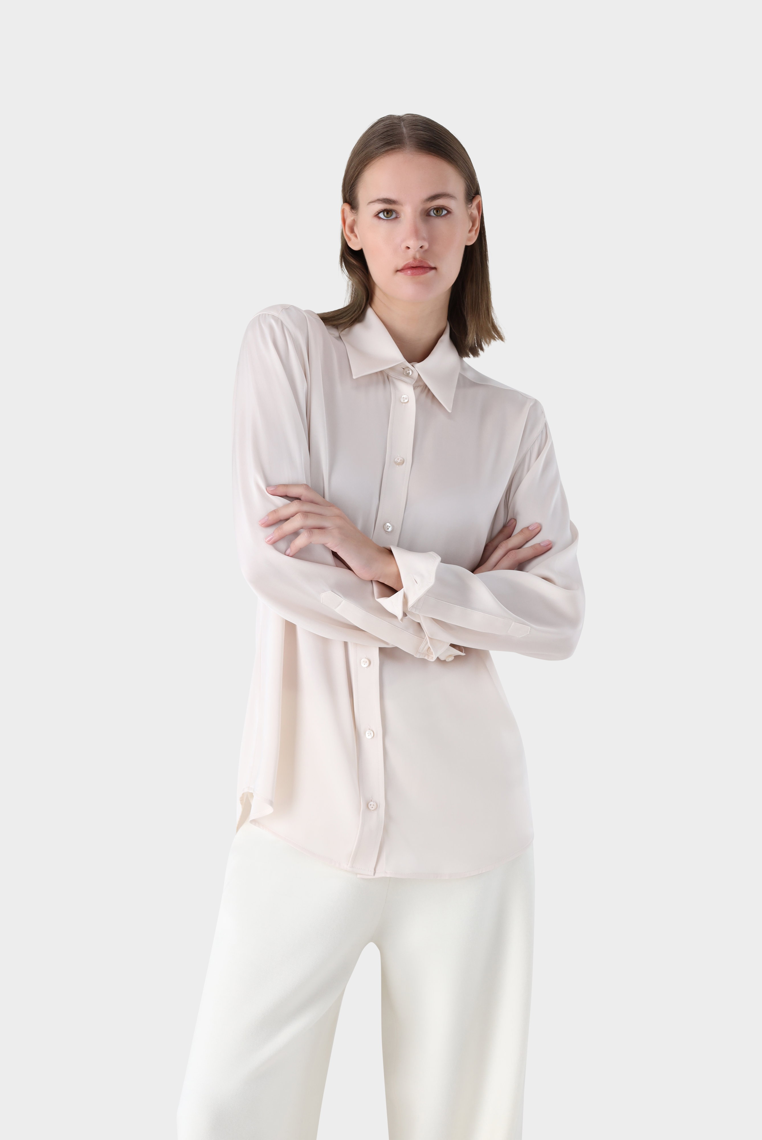 Taillierte Hemdbluse aus Seide mit Stretch