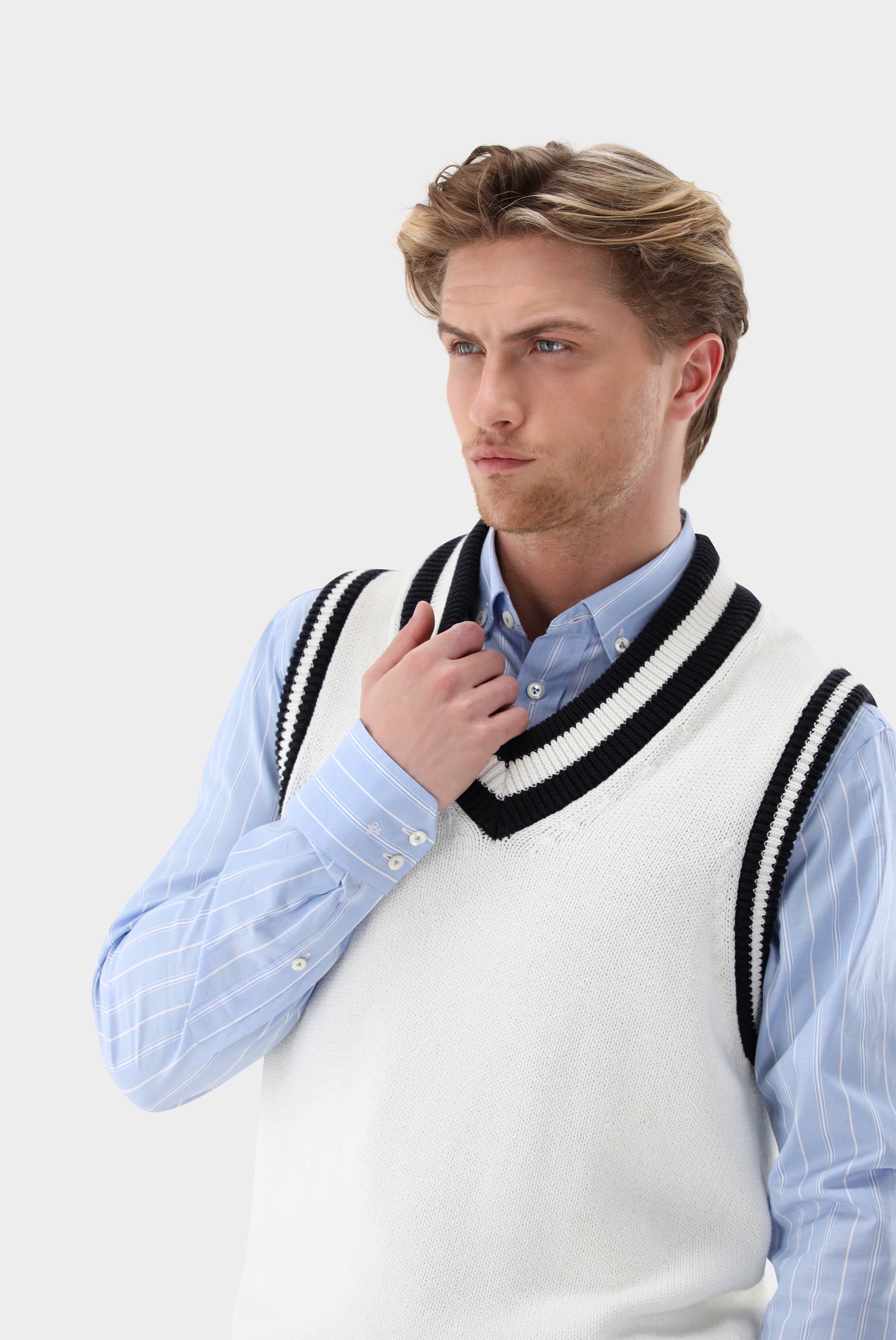 Sweaters & Cardigans+Retro Tennis Sweater Vest Made of Cotton+82.8641.S7.S00262.100.S