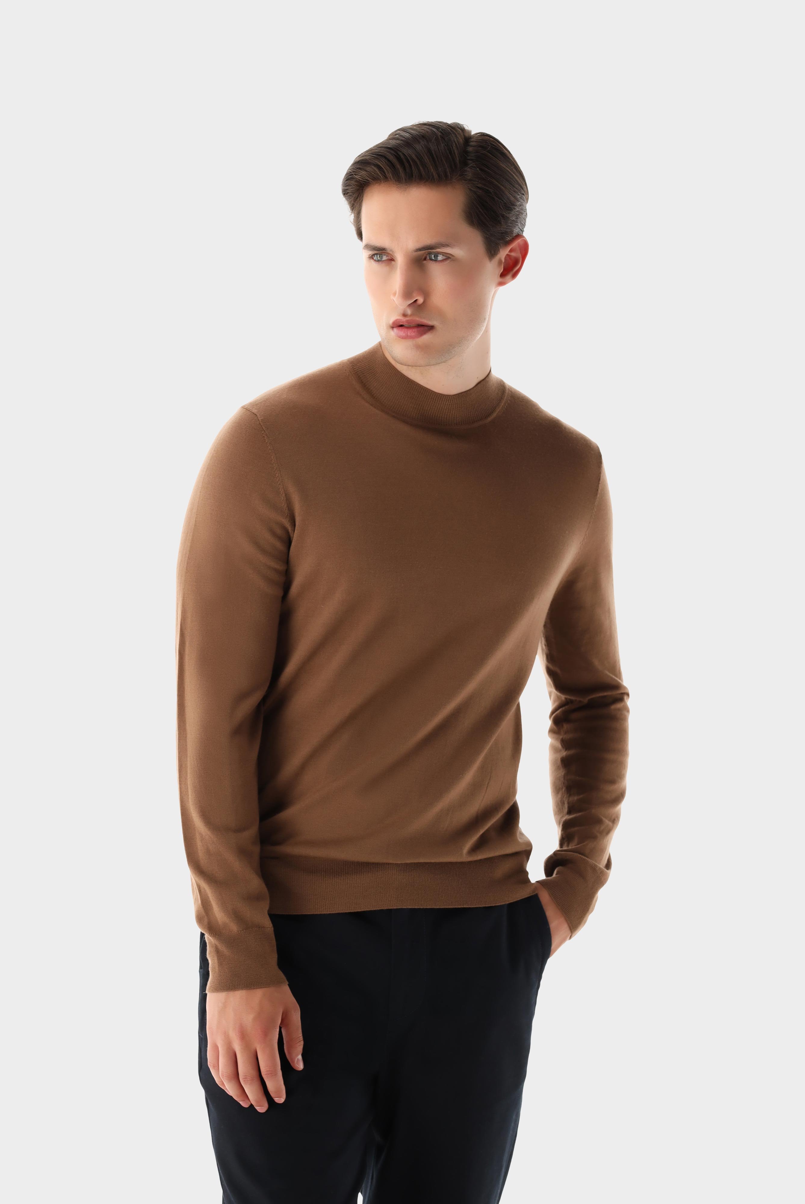 Sweaters & Cardigans+Mock Neck in ultra-fine Merino+82.8619..S00173.140.L