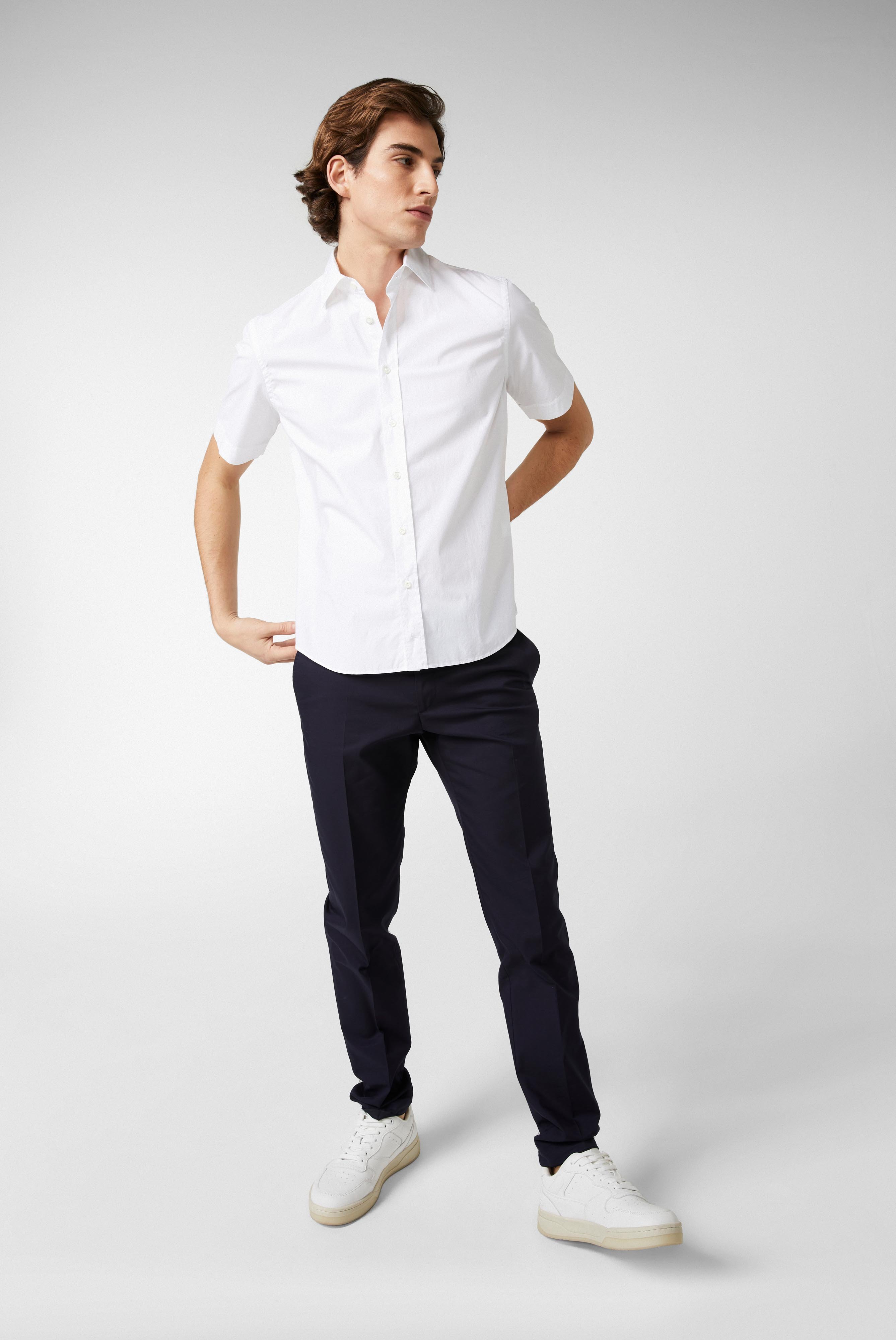 Kurzarm Hemden+Hemd aus leichter Baumwolle mit Stretch-Hemdärmeln+20.2035.Q2.H00240.000.43