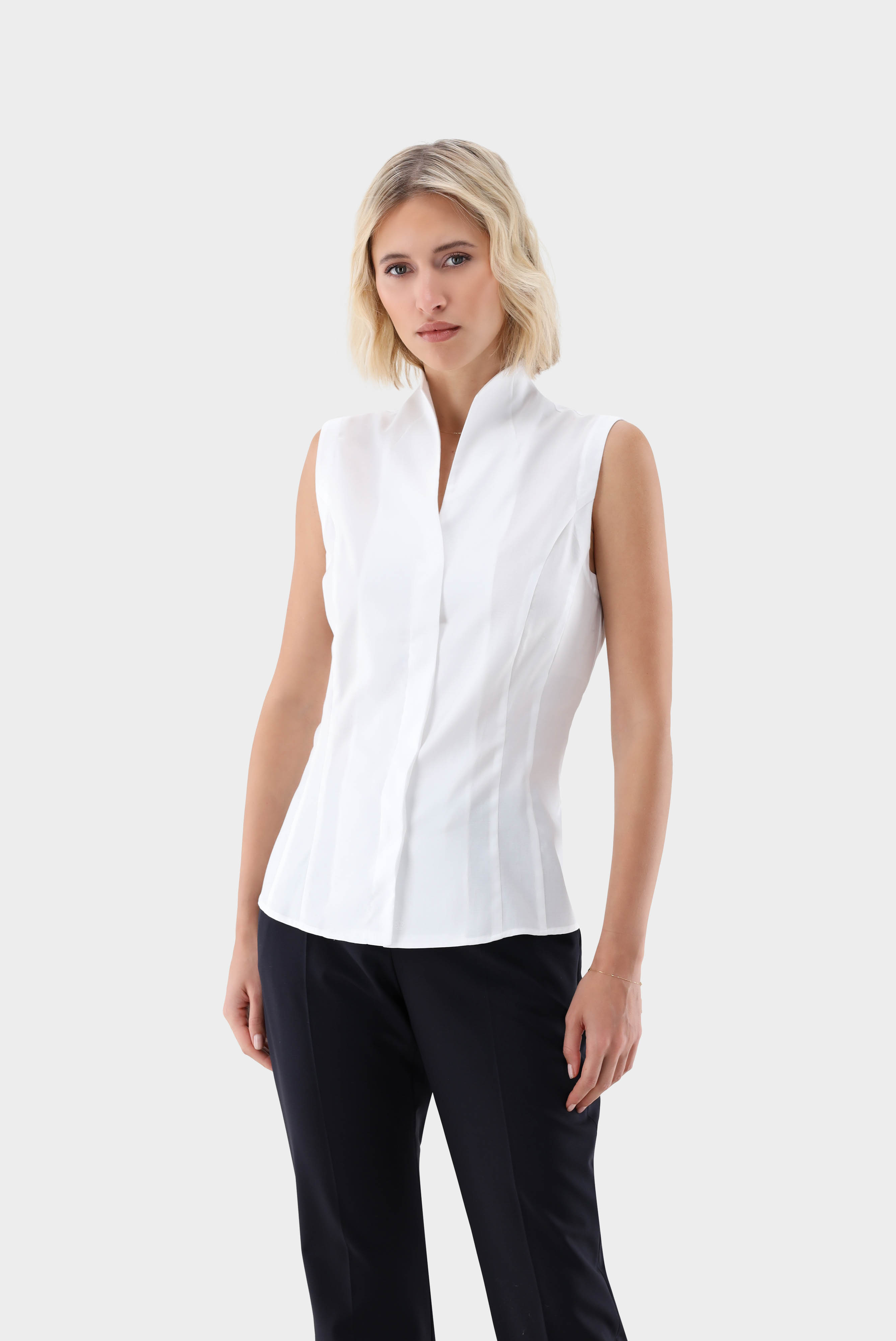 Kelchkragenbluse Ärmellos