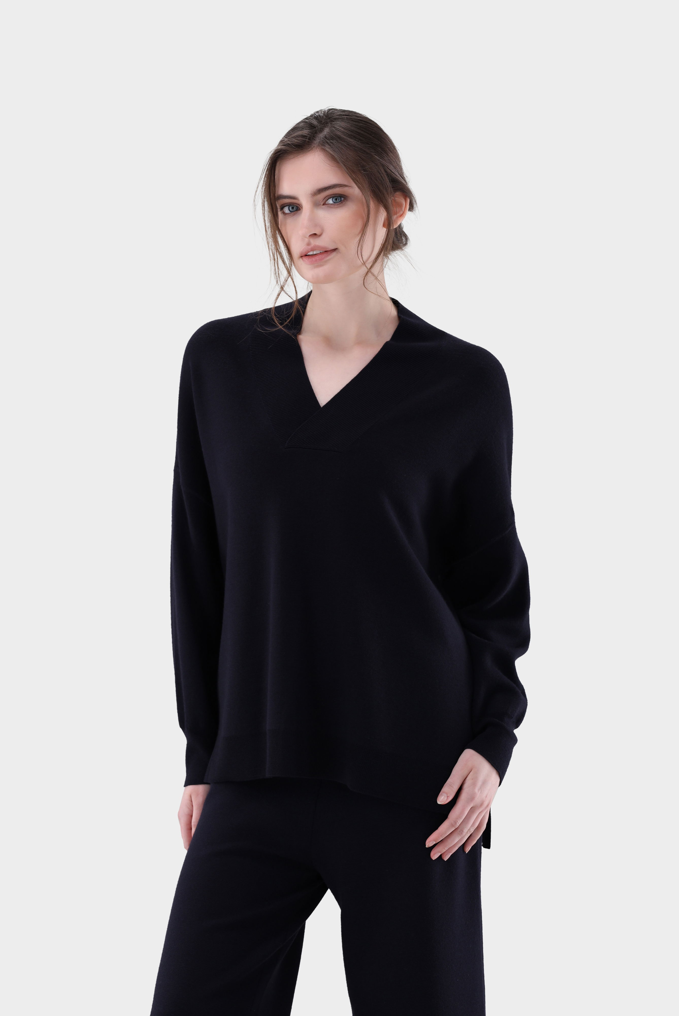 Pullover oversized mit V-Ausschnitt