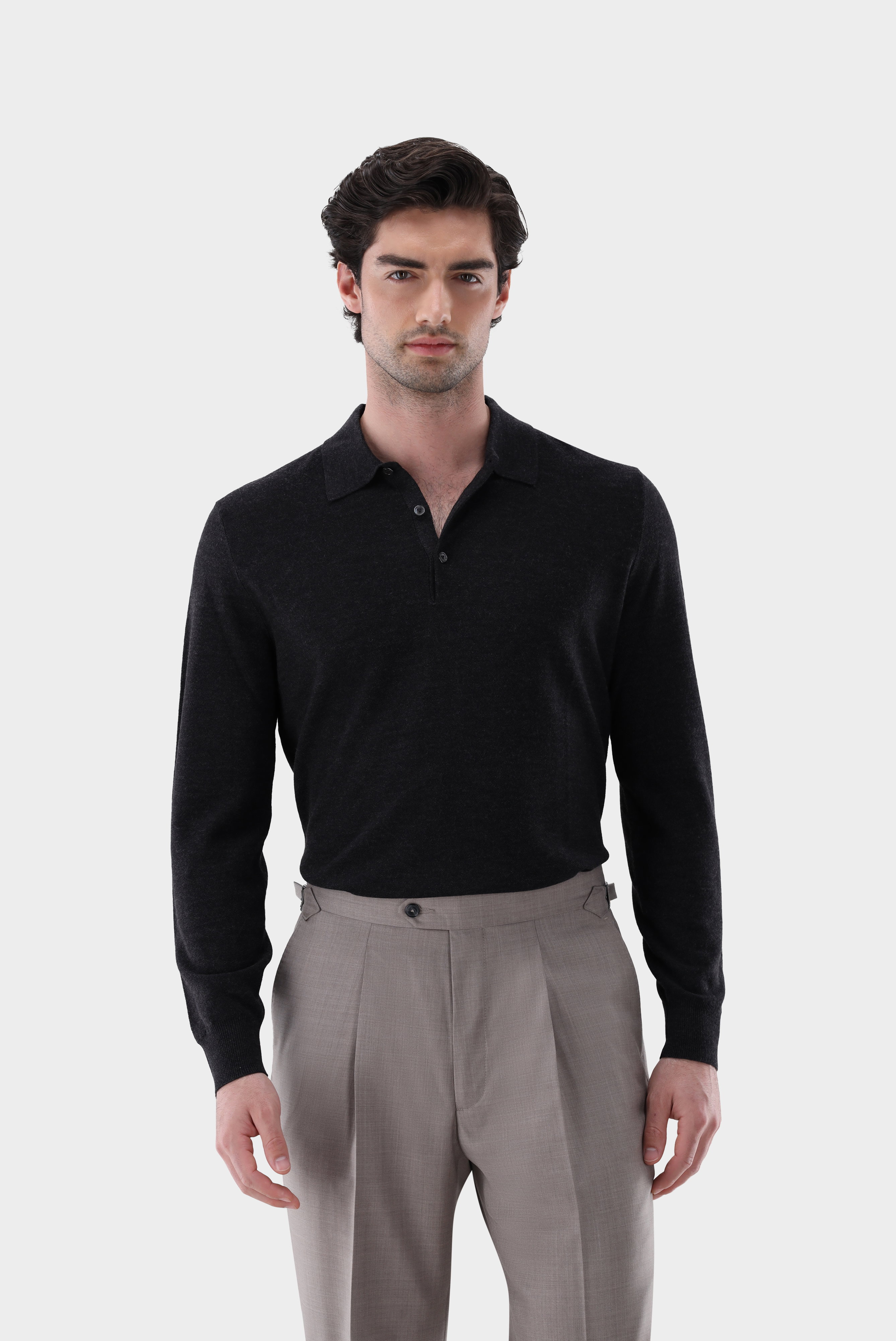Long-sleeved polo shirt knitted with ricecorn structure