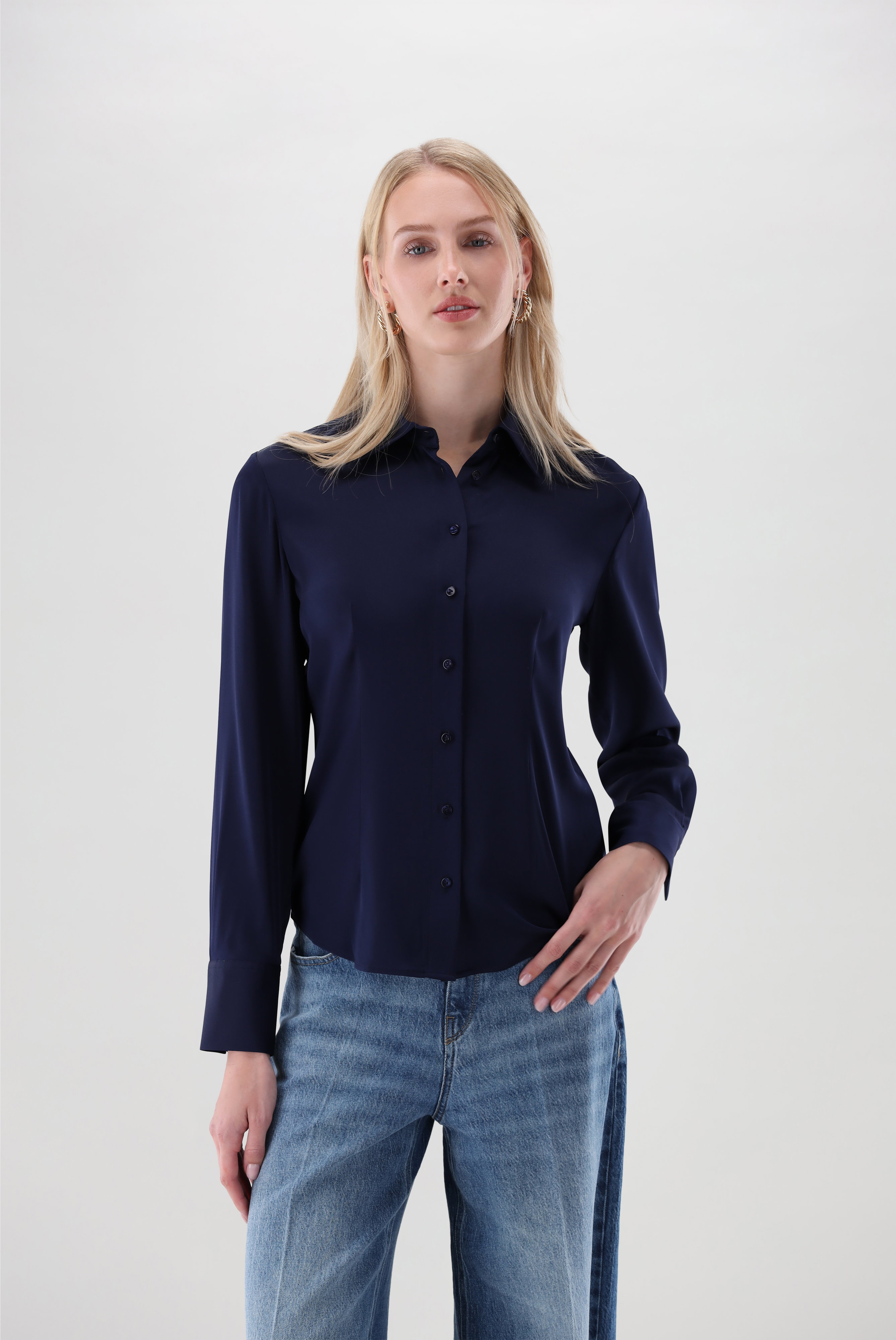 Hemdbluse aus Seide mit Stretch