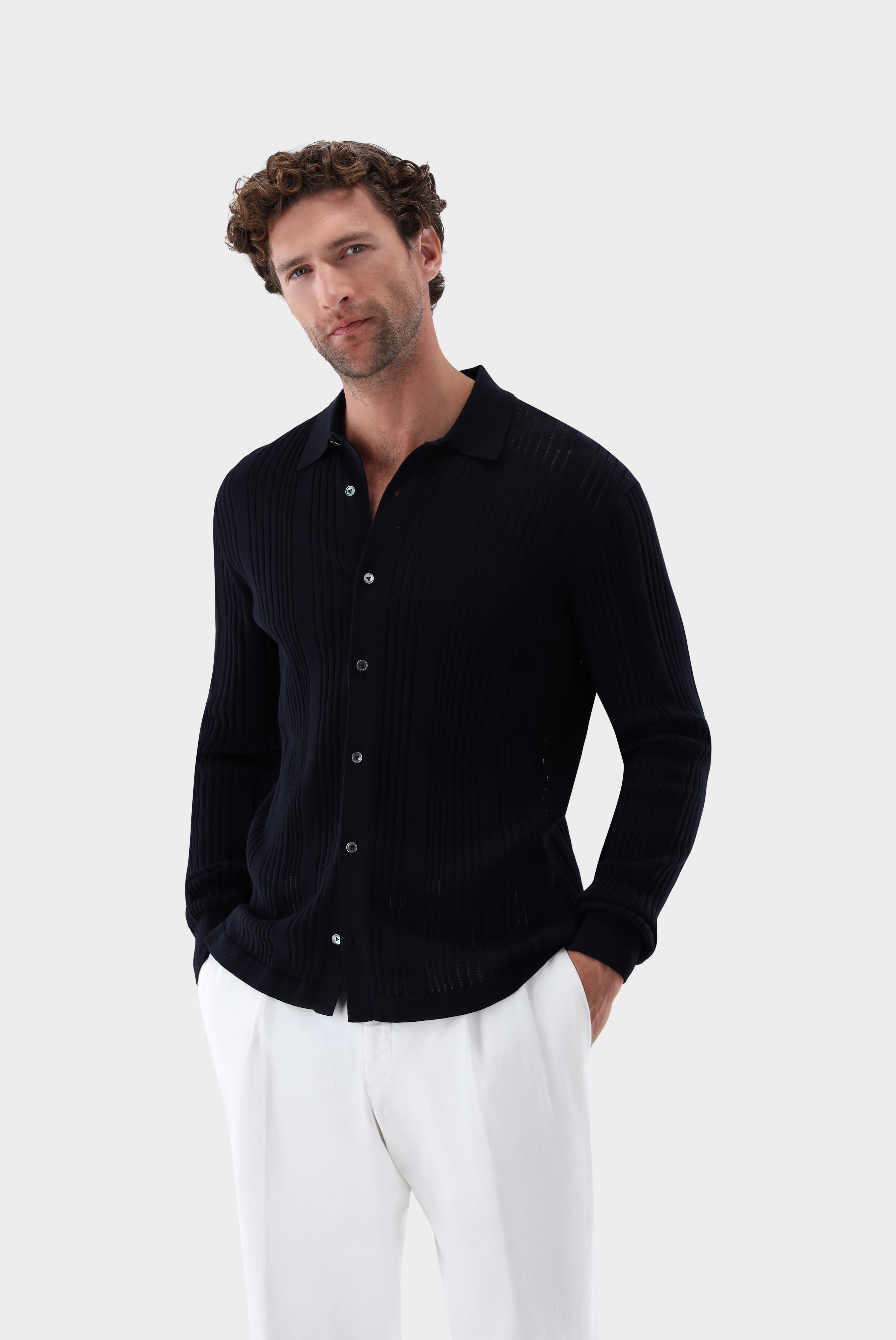 Strickhemd mit Streifen-Struktur aus Air Cotton