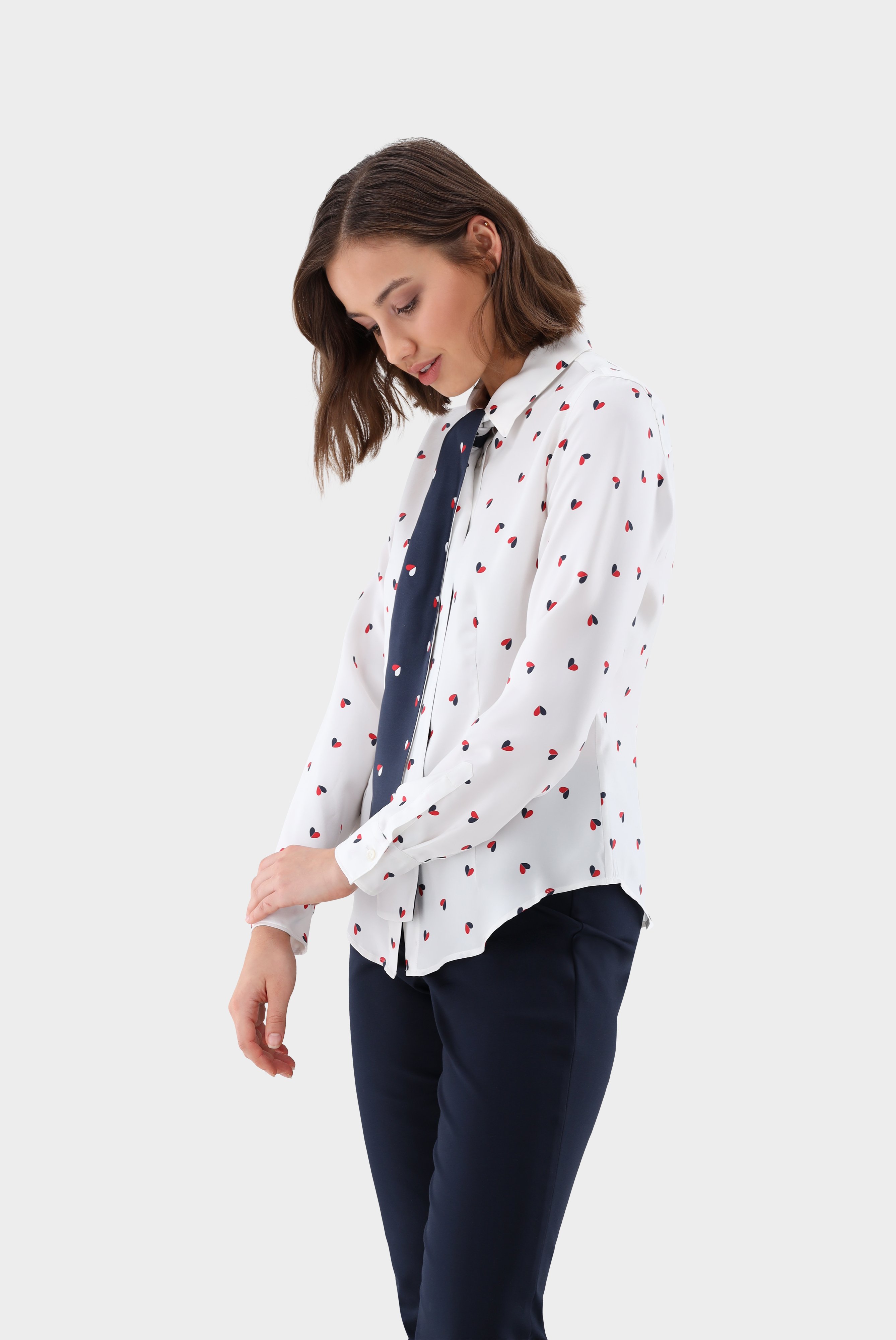 Casual Blouses+The Tailored Bow Blouse with Heart Print+05.5042.93.Z20095.100.34