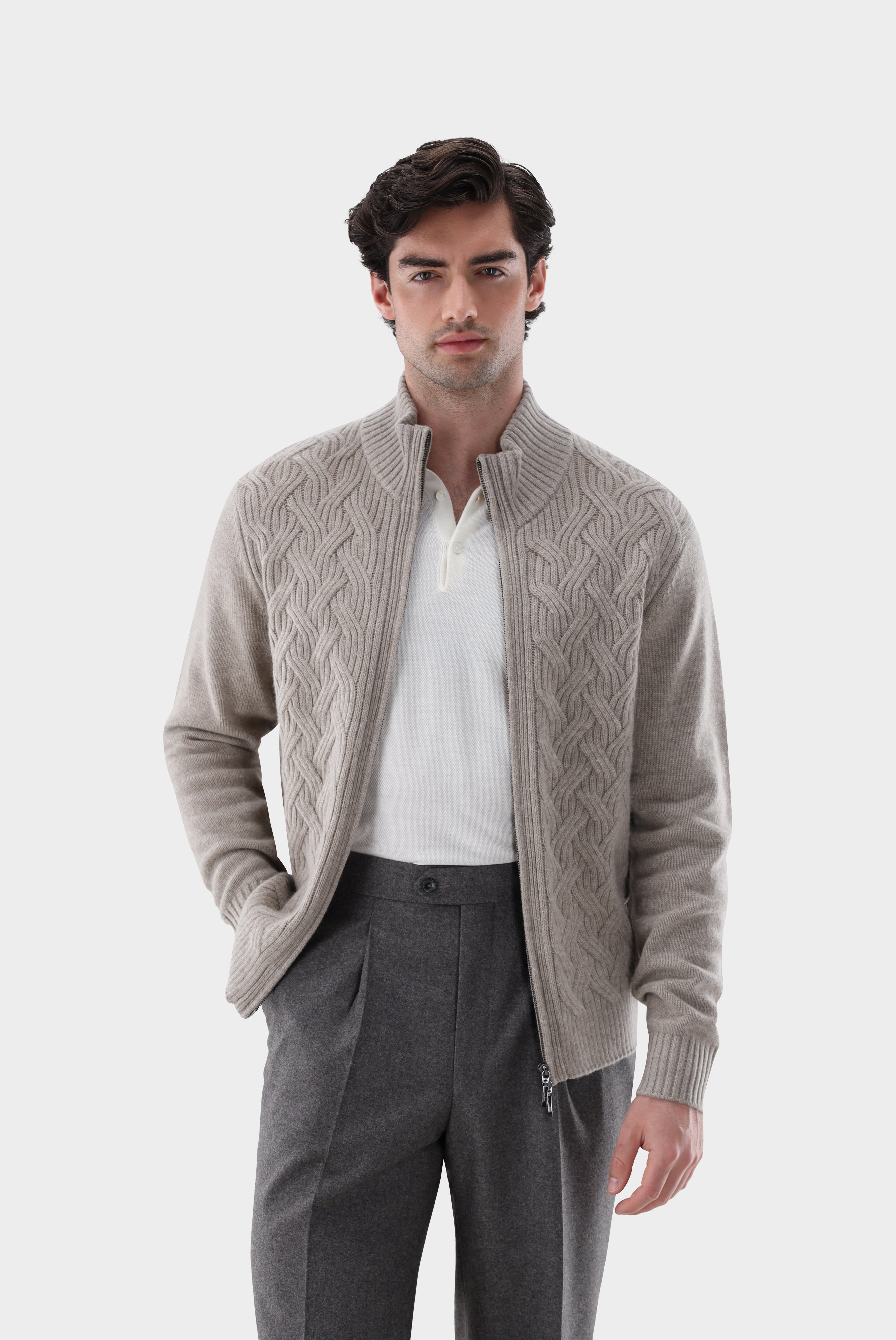Cable-knit cardigan with cashmere