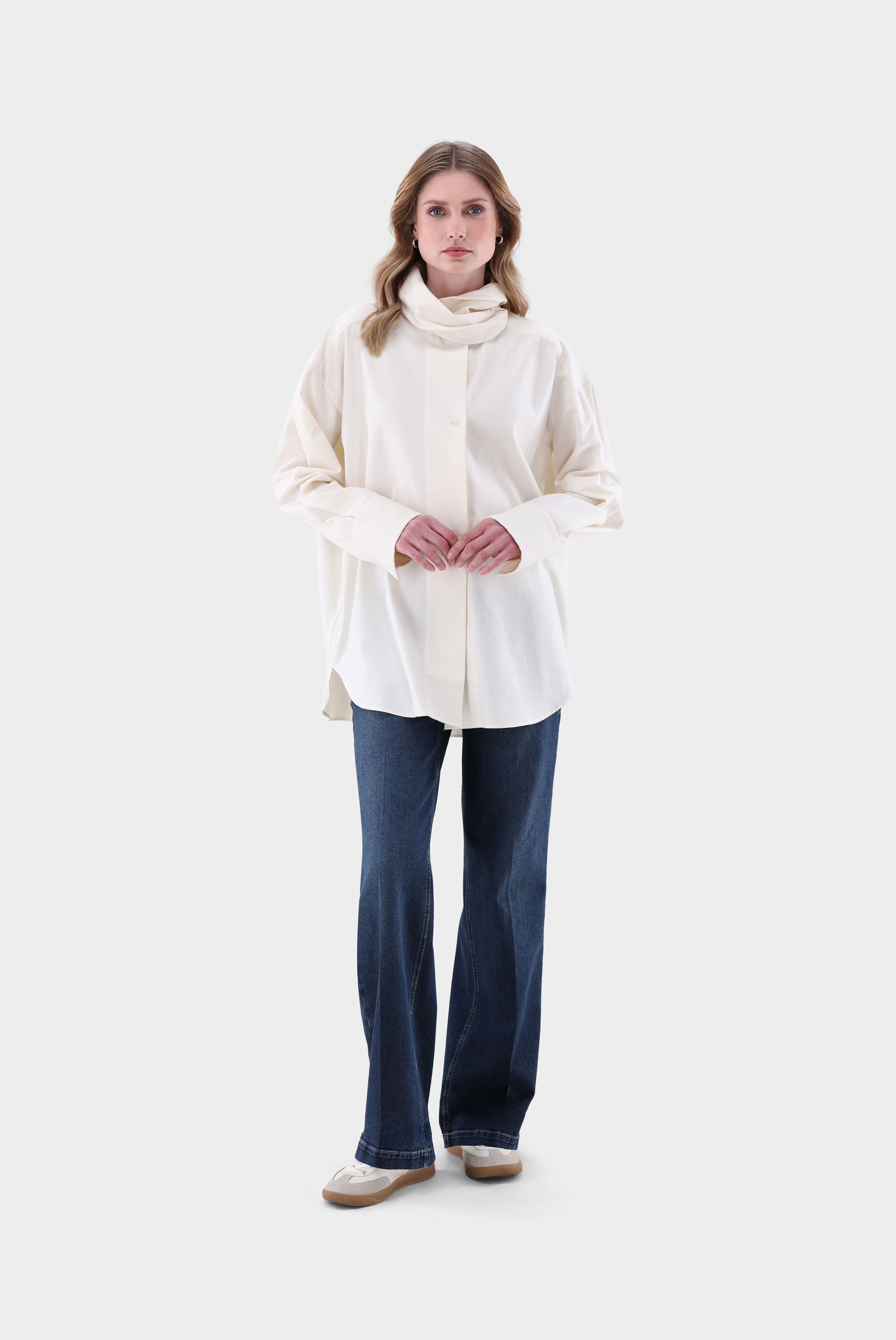 Loose-Fit-Bluse mit hohem Stehkragen günstig online kaufen