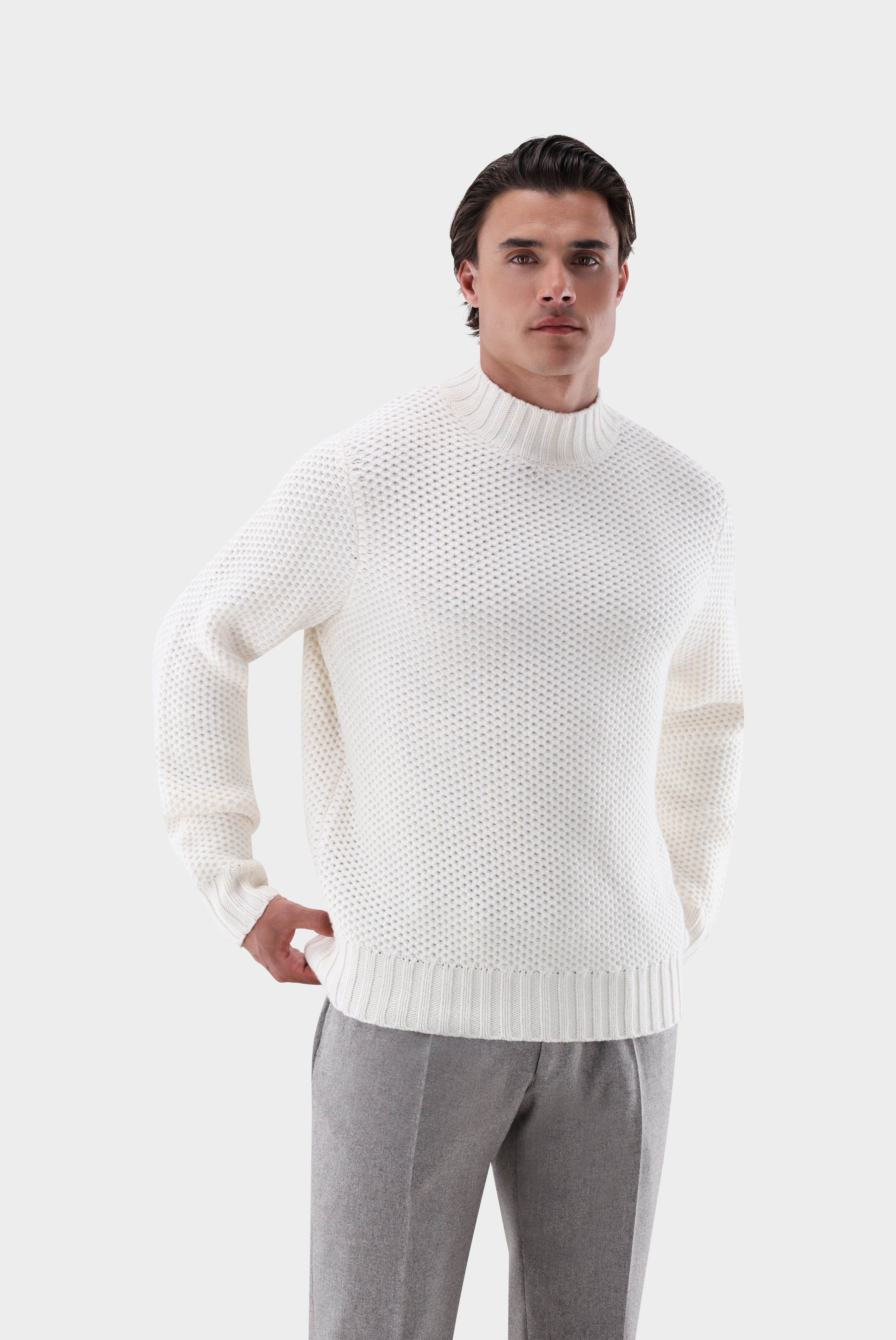 Stehkragenpullover mit Struktur und Kaschmir