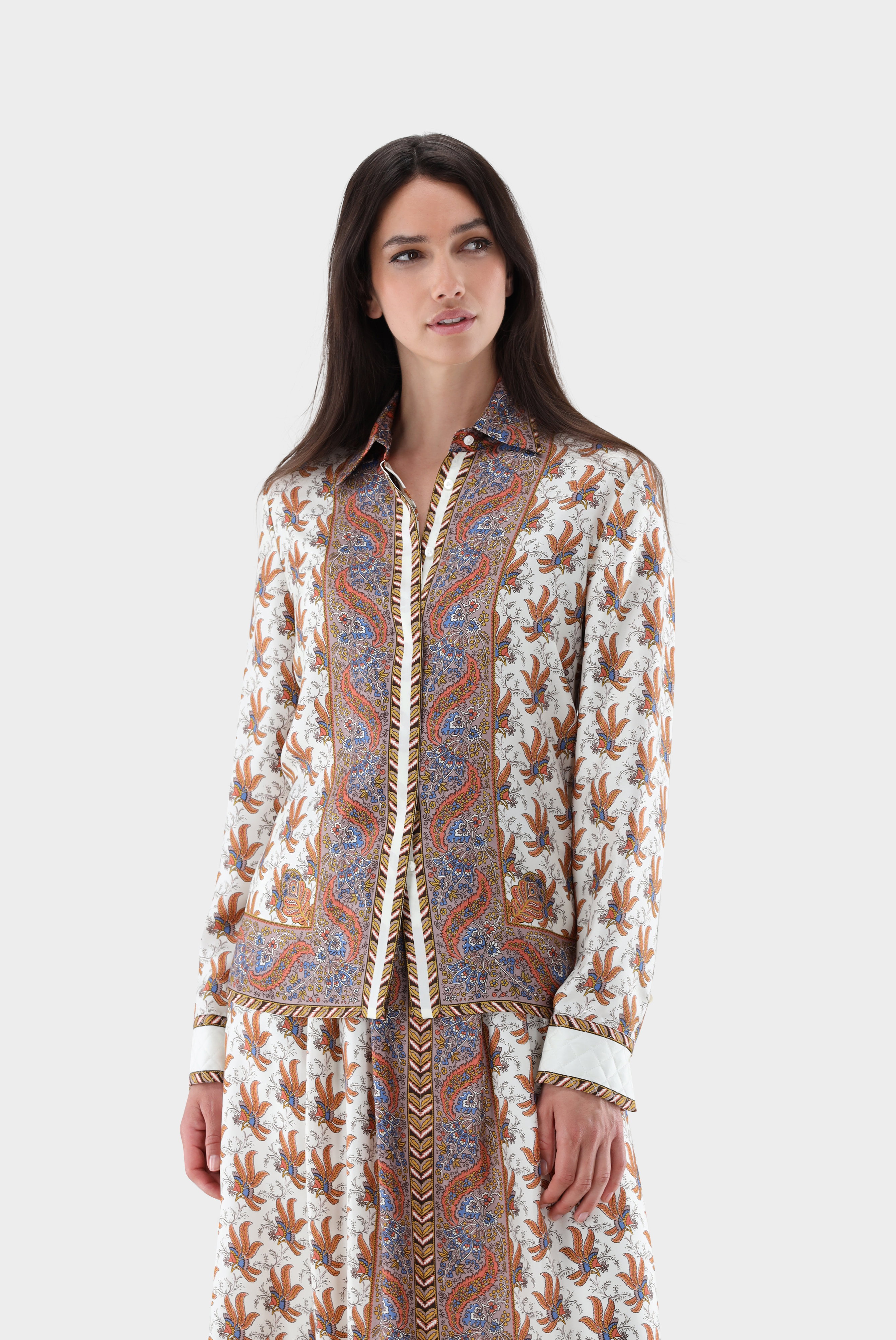 Hemdbluse aus Seide mit Print und gesteppten Manschetten