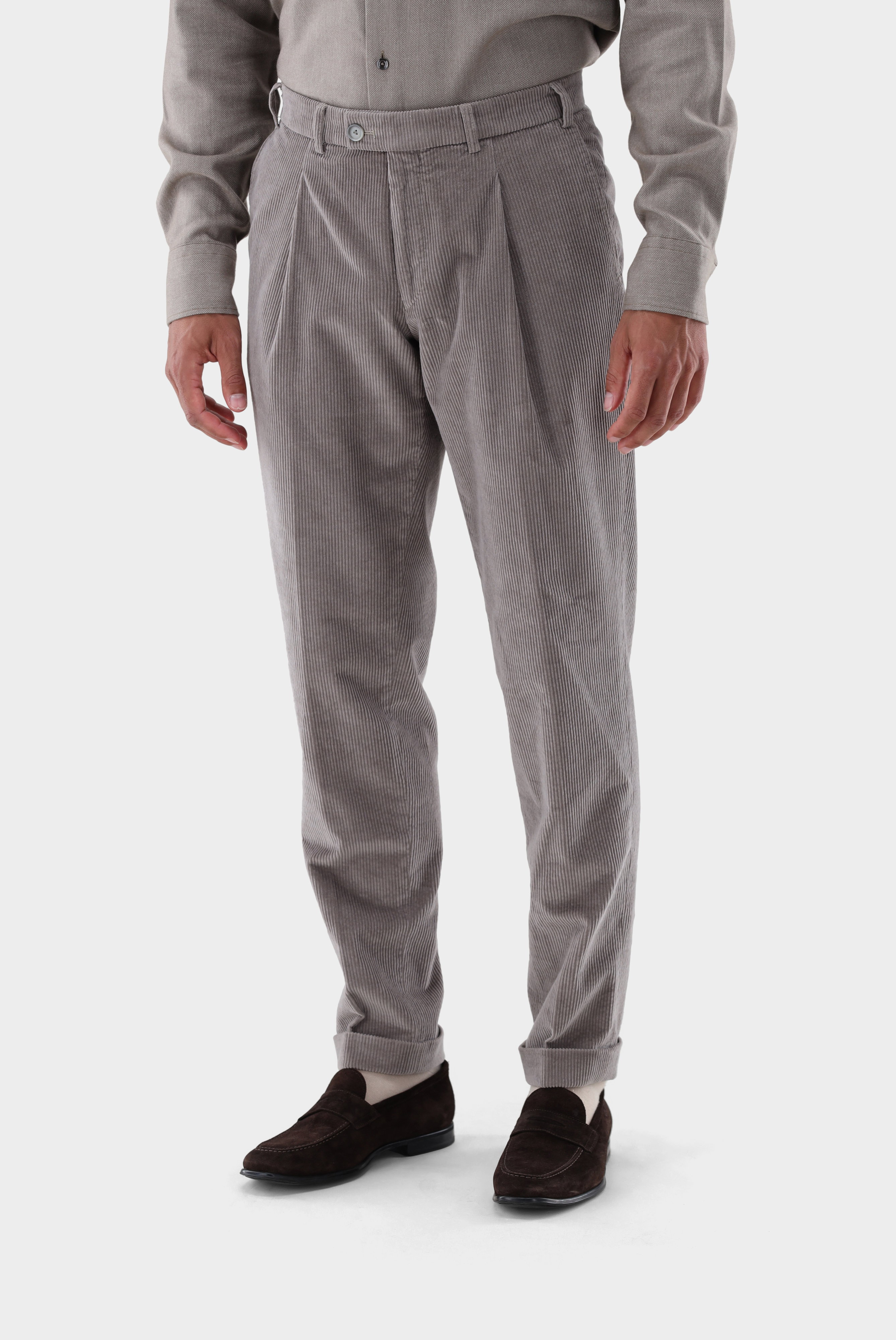 Cord Chino mit Bundfalten