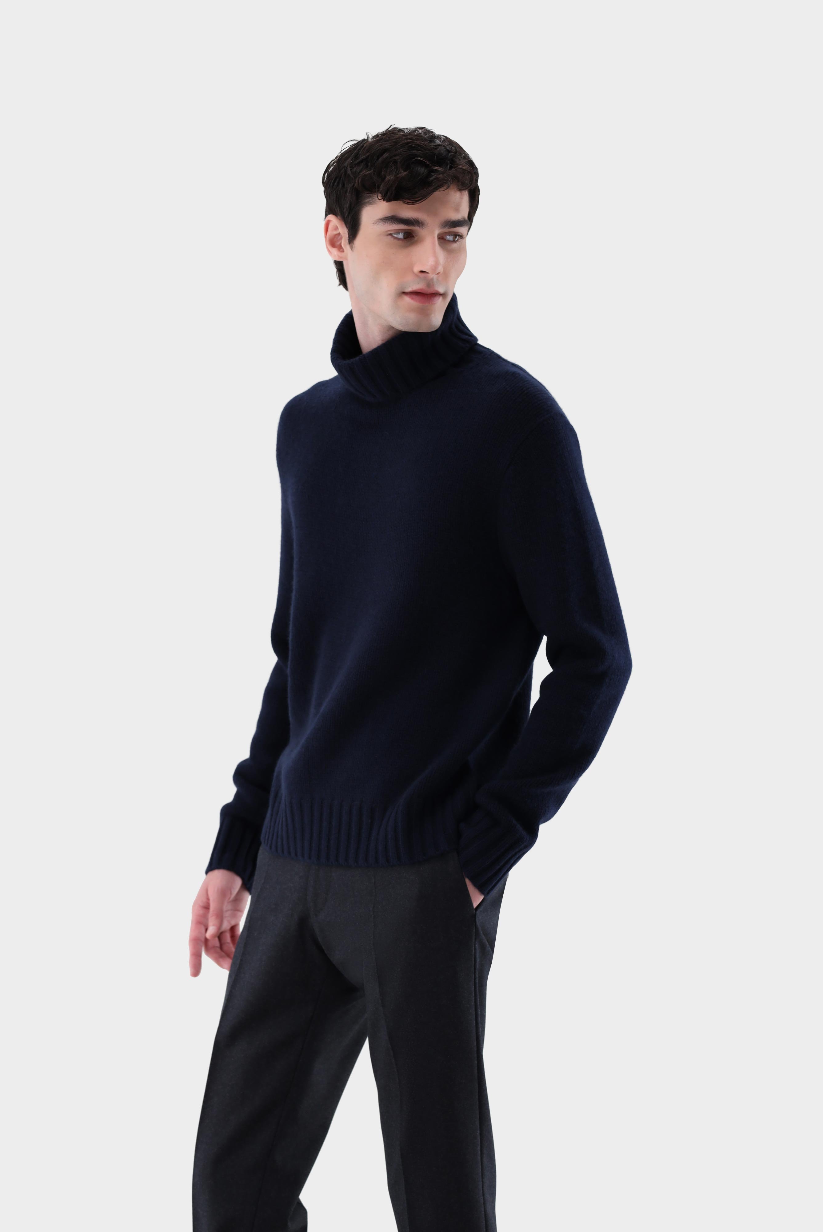 Sweaters & Cardigans+Turtleneck Cashmere Sweater+82.8640..S00235.790.M