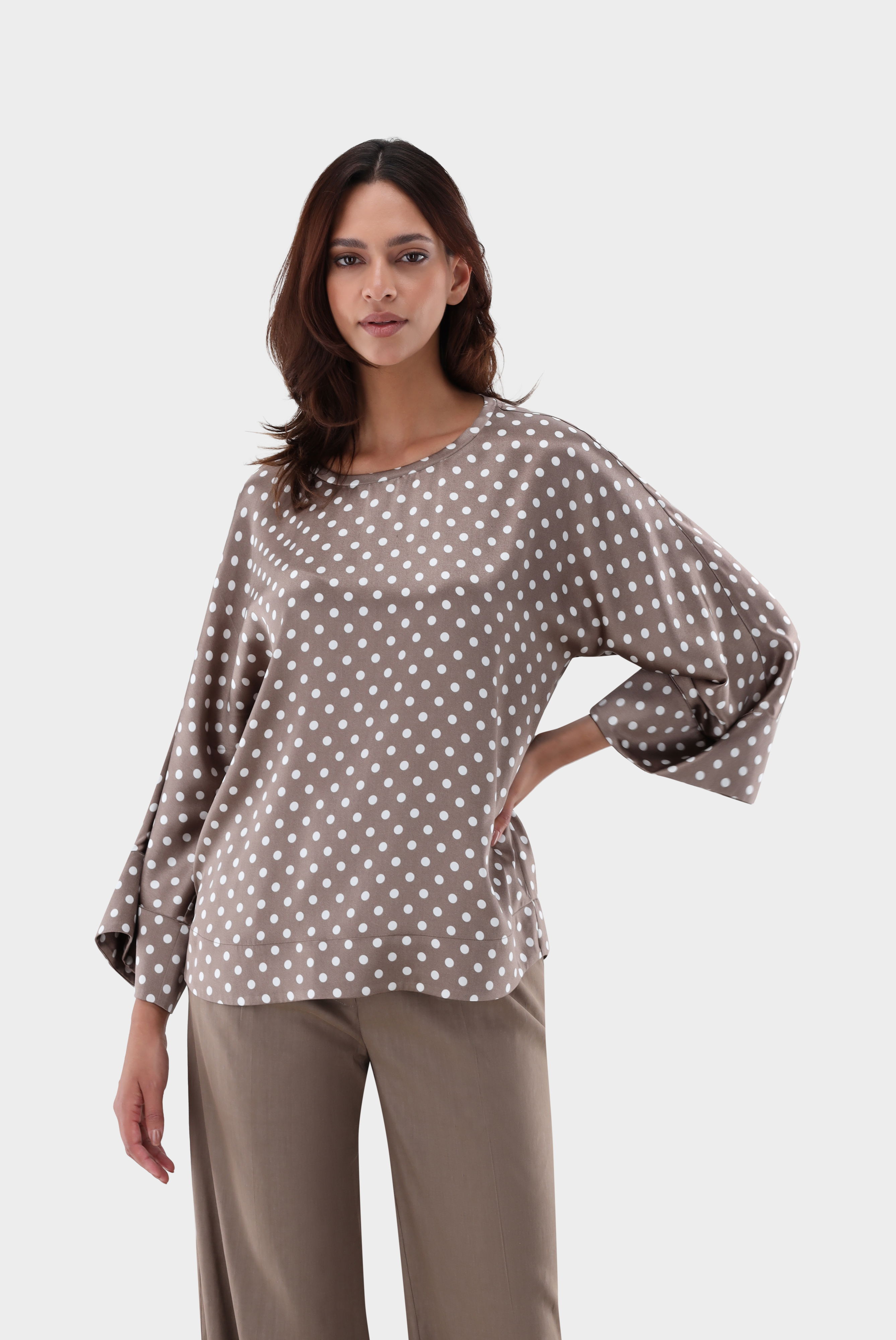 Schlupfbluse aus Seide mit Punkten