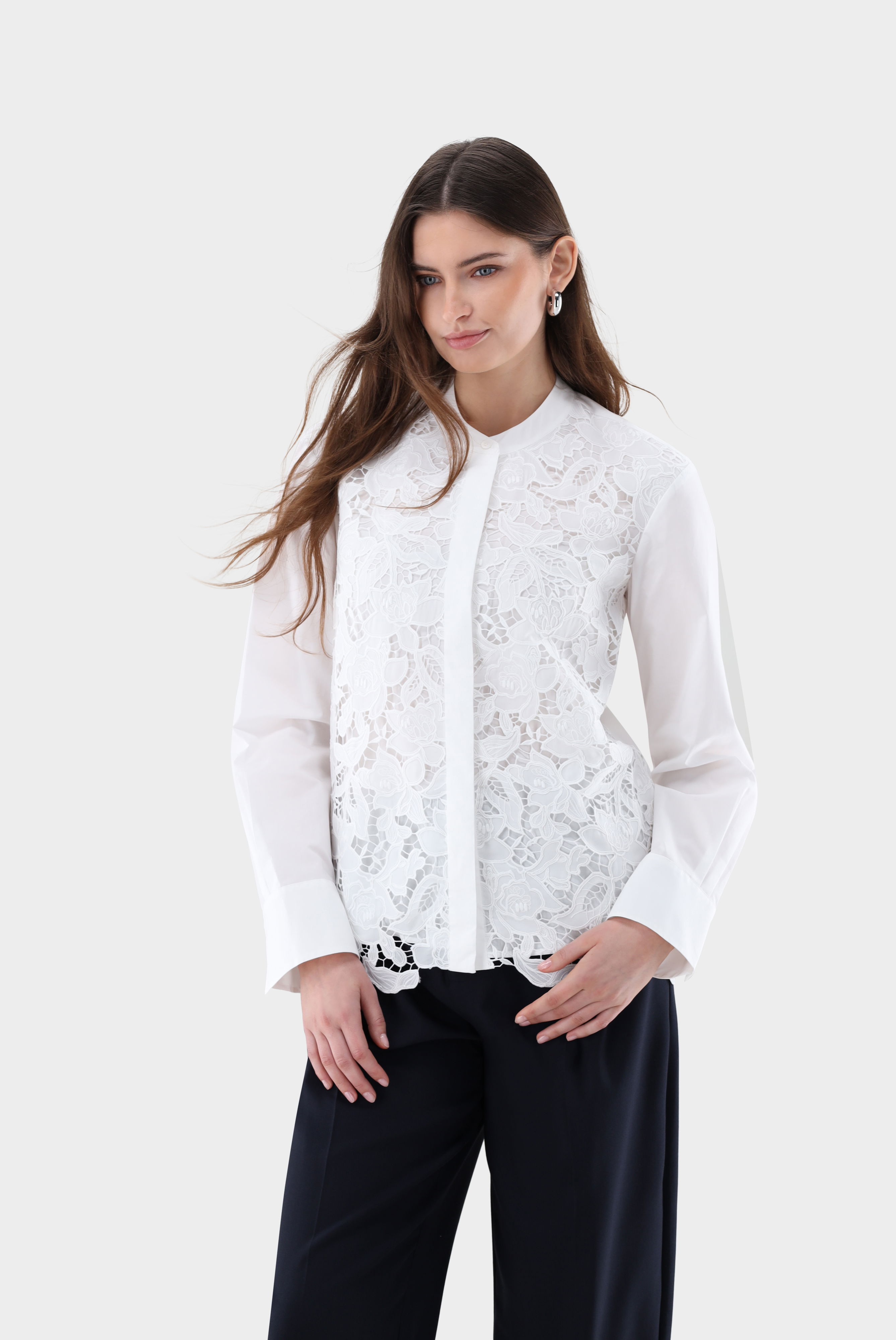 Stand-up collar blouse with lace on the front