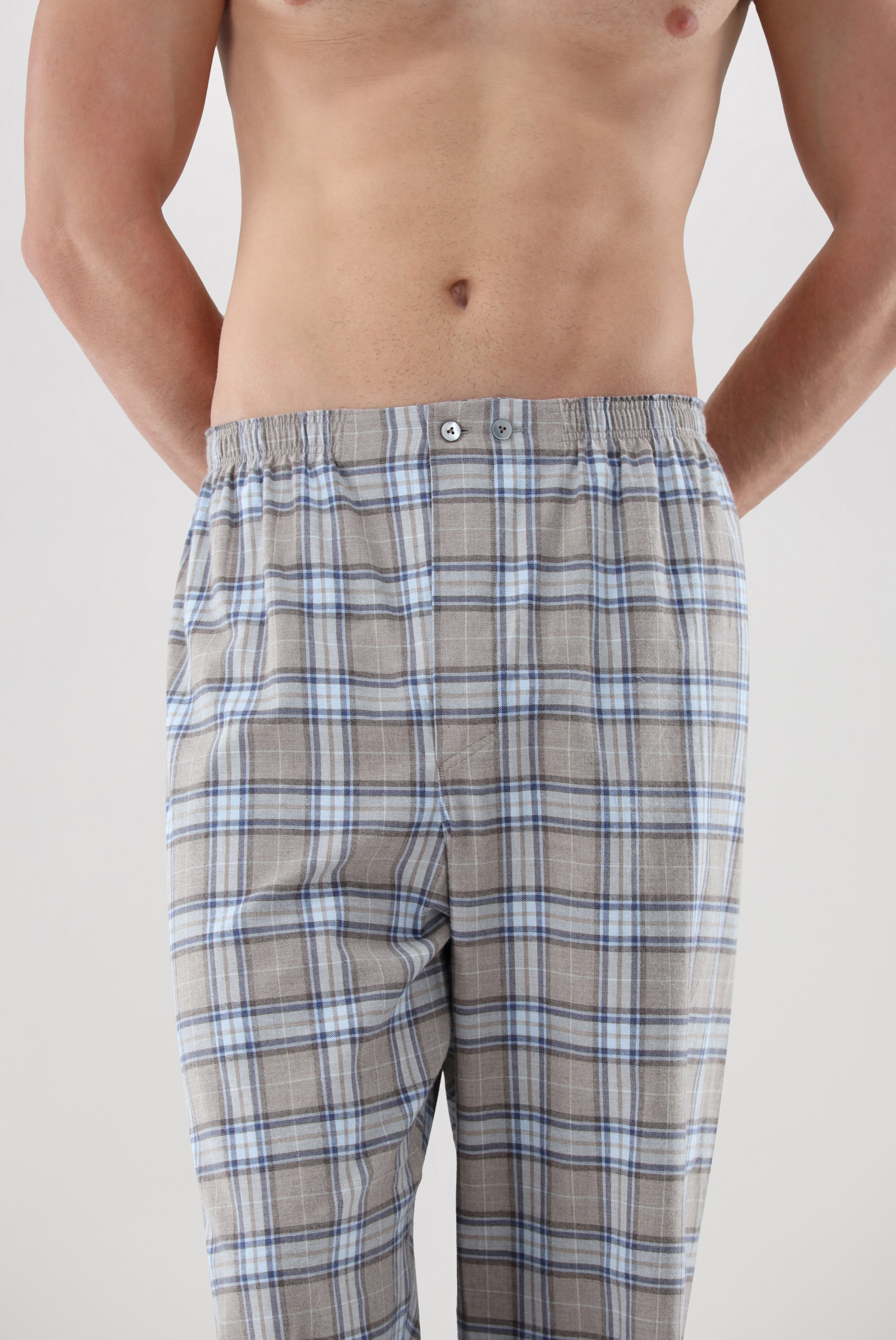 Karierter Schlafanzug aus Flanell