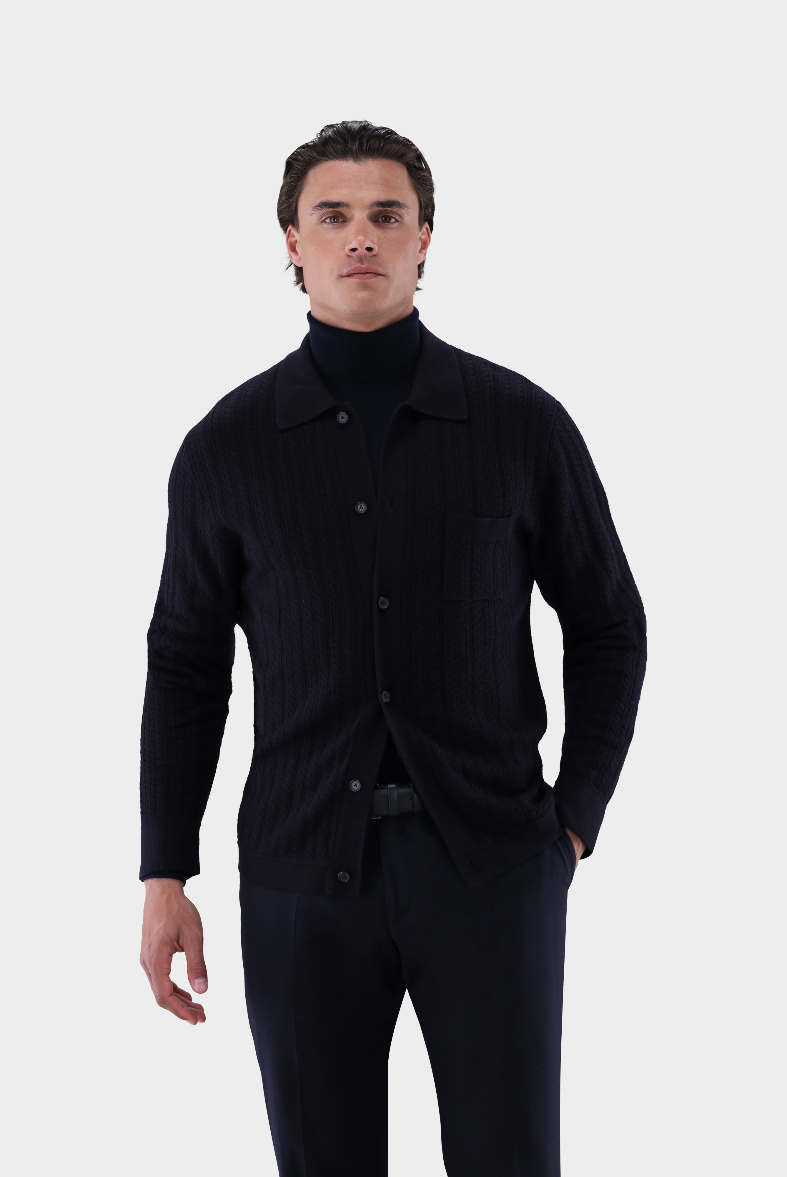 Hemdjacke gestrickt mit Zopfmuster