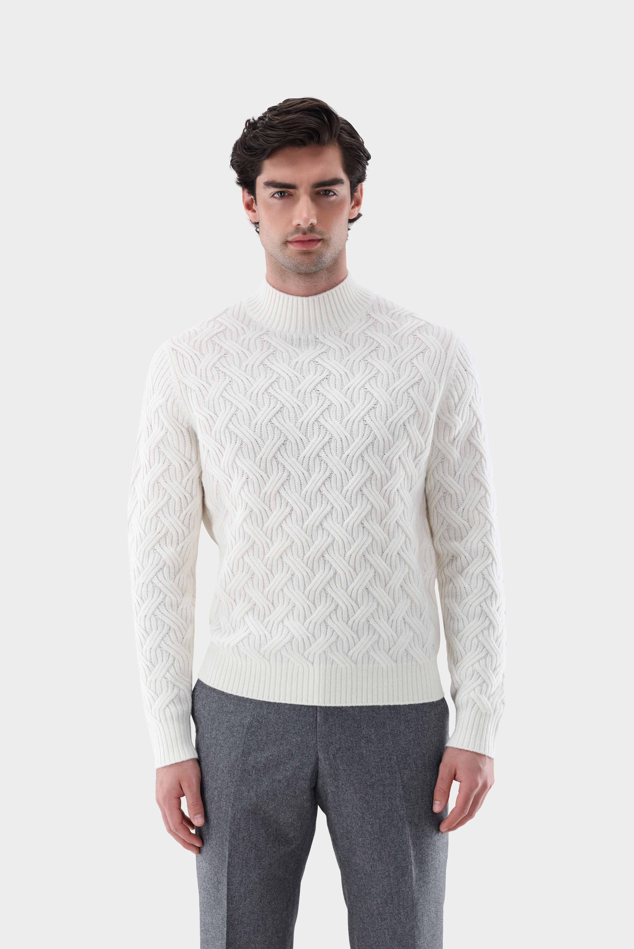 Mock-neck with cashmere and cable knit