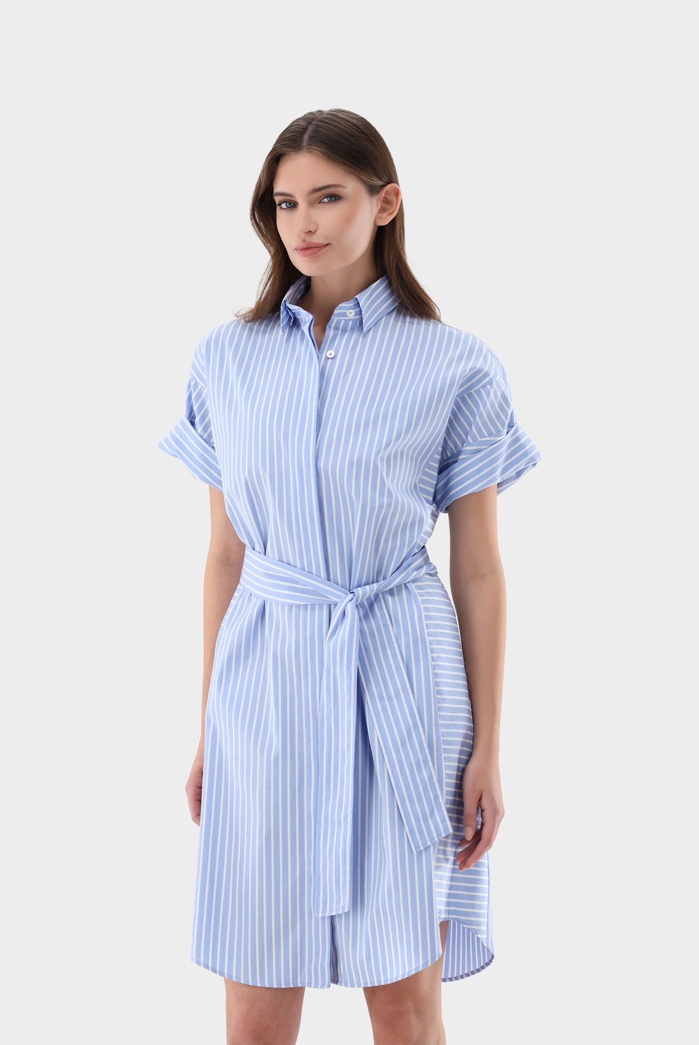 Hemdblusenkleid mit Bindegürtel