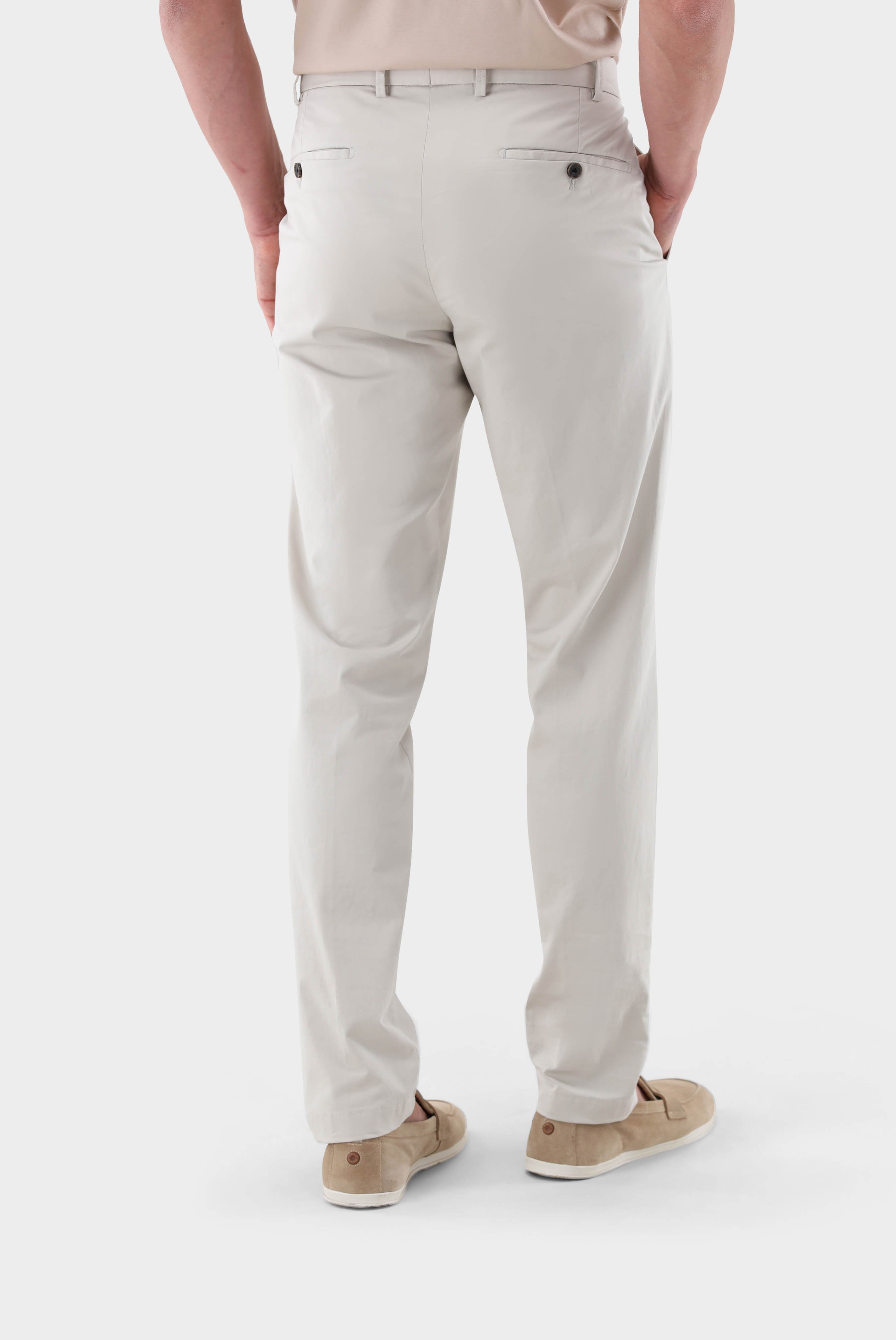 Jeans & Hosen+Taillierte Chino aus Baumwolle mit Stretch+80.7858..J00151.110.48