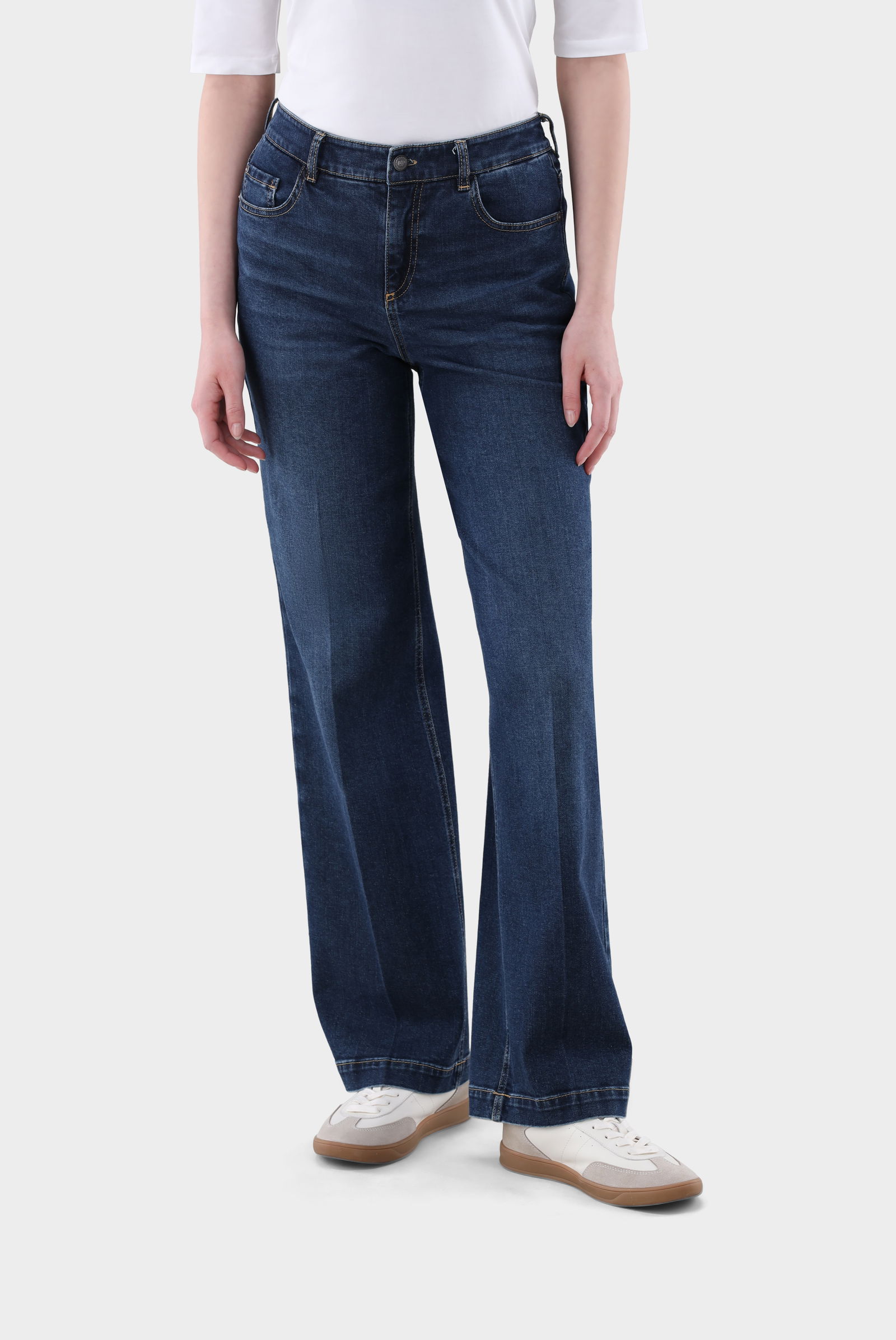 【MODERNIF】Lantic Semi-Wide Denim Pants Wide Leg Denim Trousers CJ415 - Korean Women's Fashion | LEWKIN