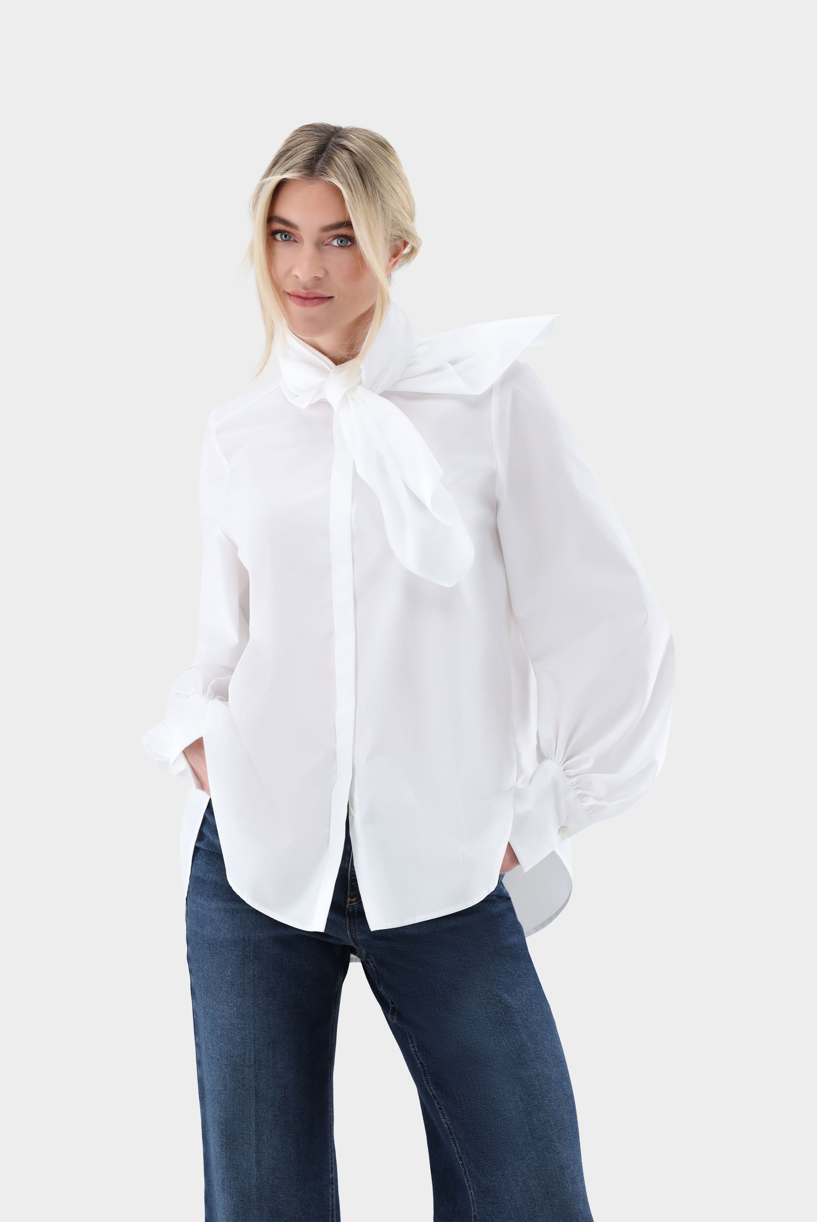 Stehkragenbluse mit Ballonärmeln