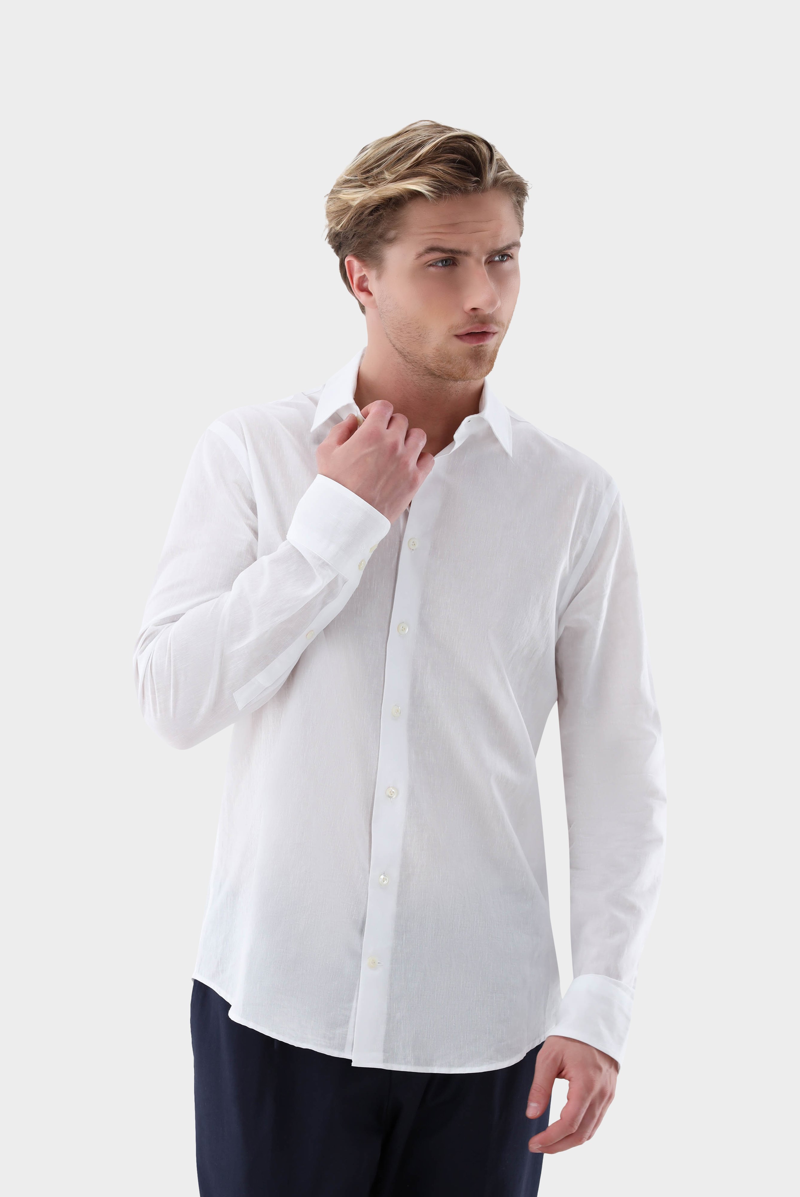 Shirt in Cotton and Linen blend Tailor Fit