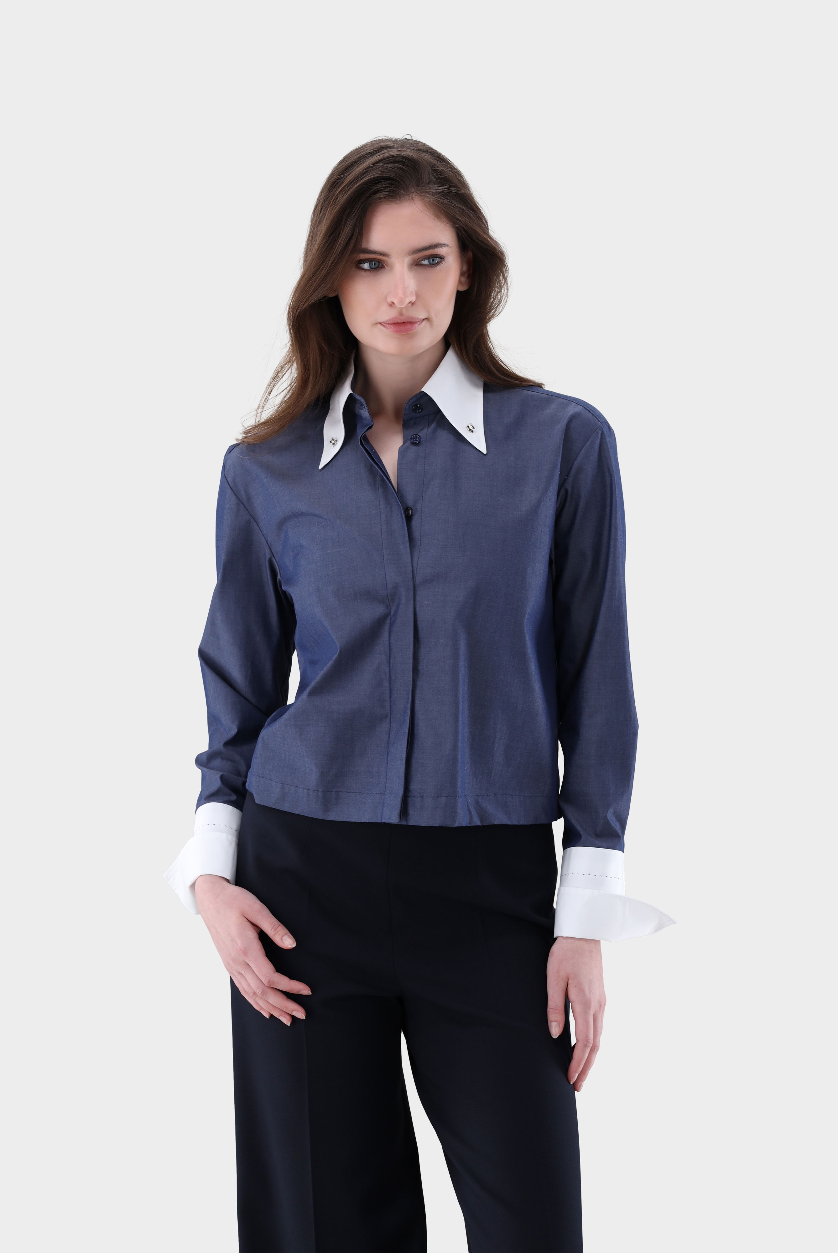 Hemdbluse kurz geschnitten und gestreift