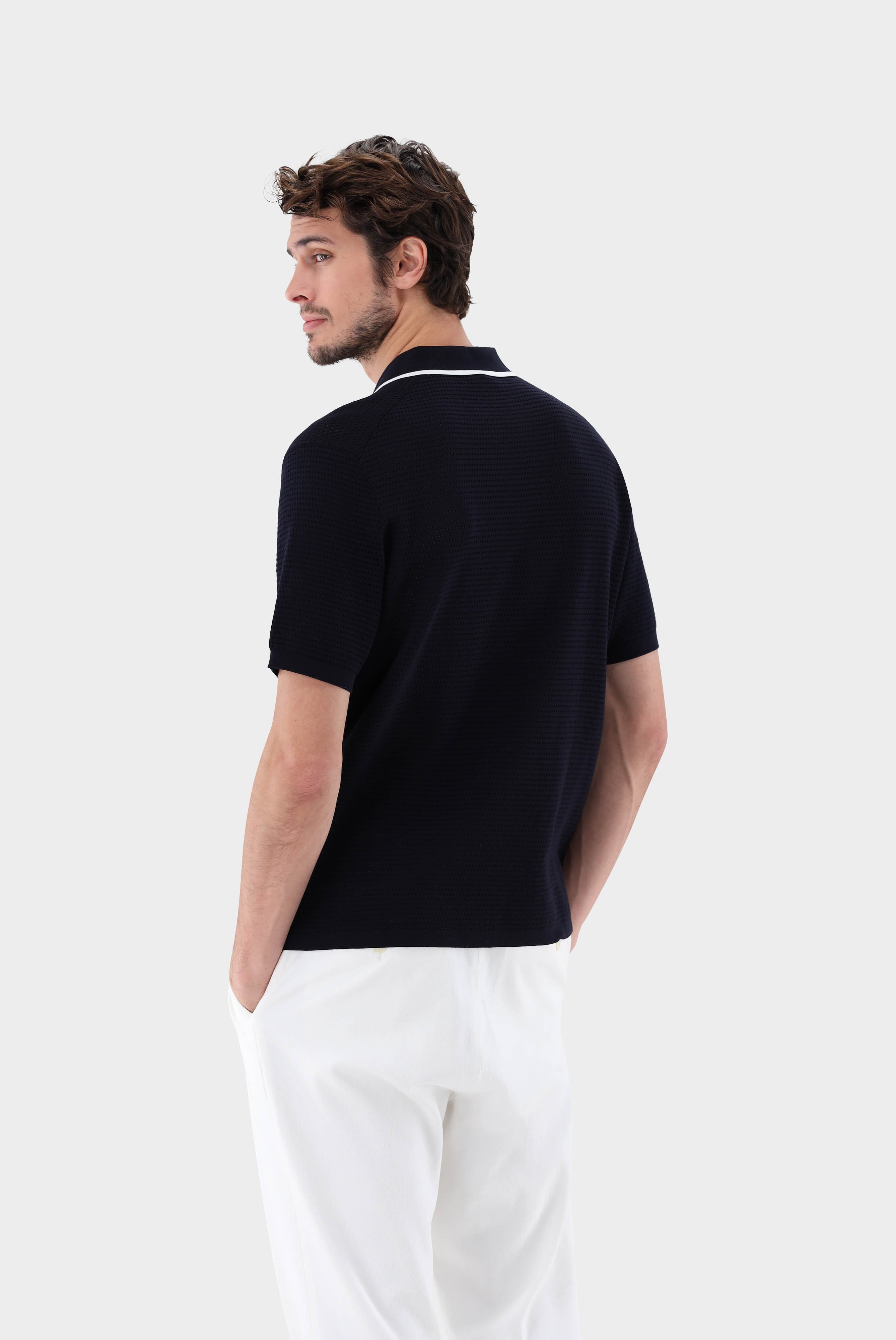 Poloshirts+Knit polo with mesh structure and contrast collar+82.8645.S7.S00267.795.L