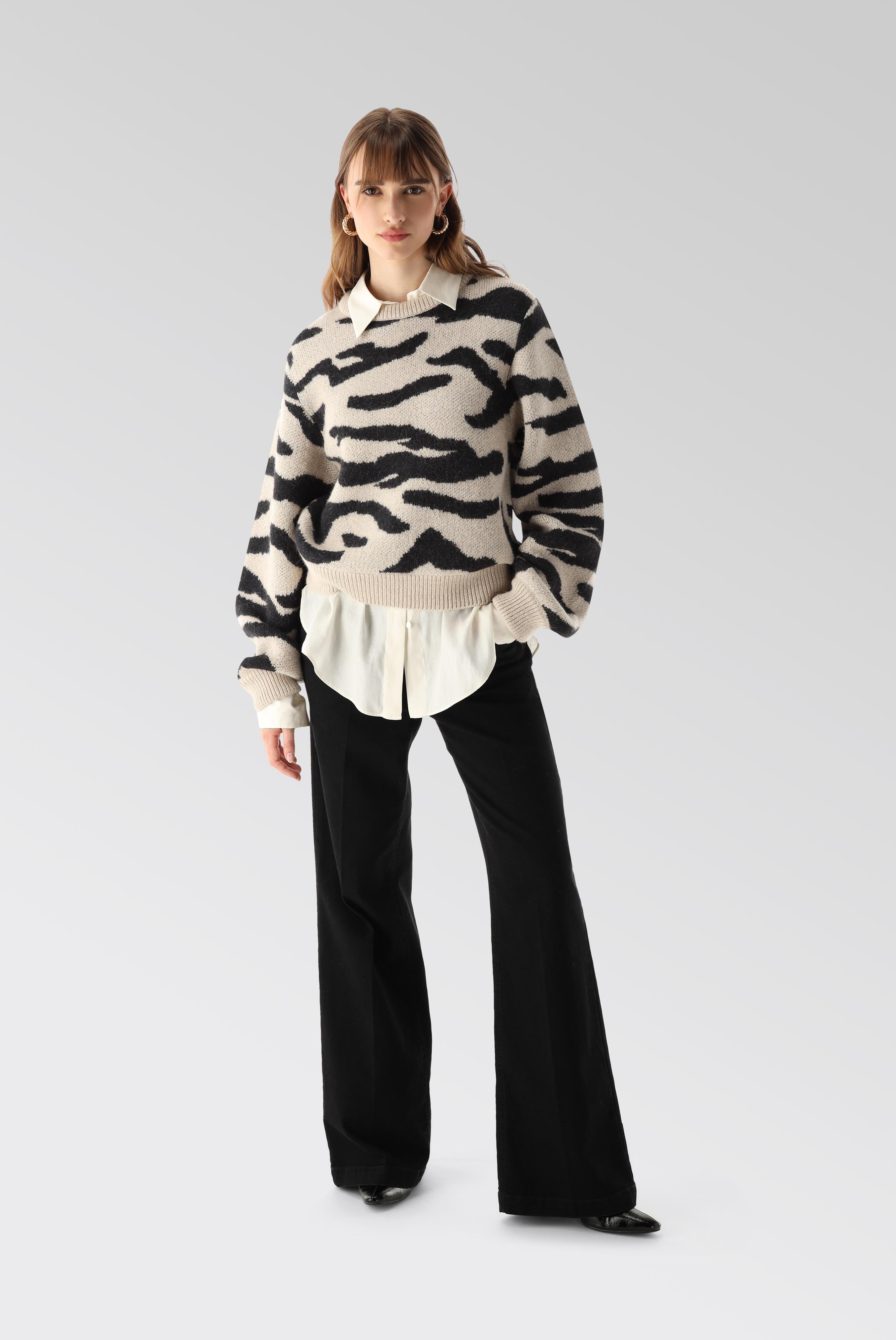 Cropped Alpaca Sweater with Animal Print