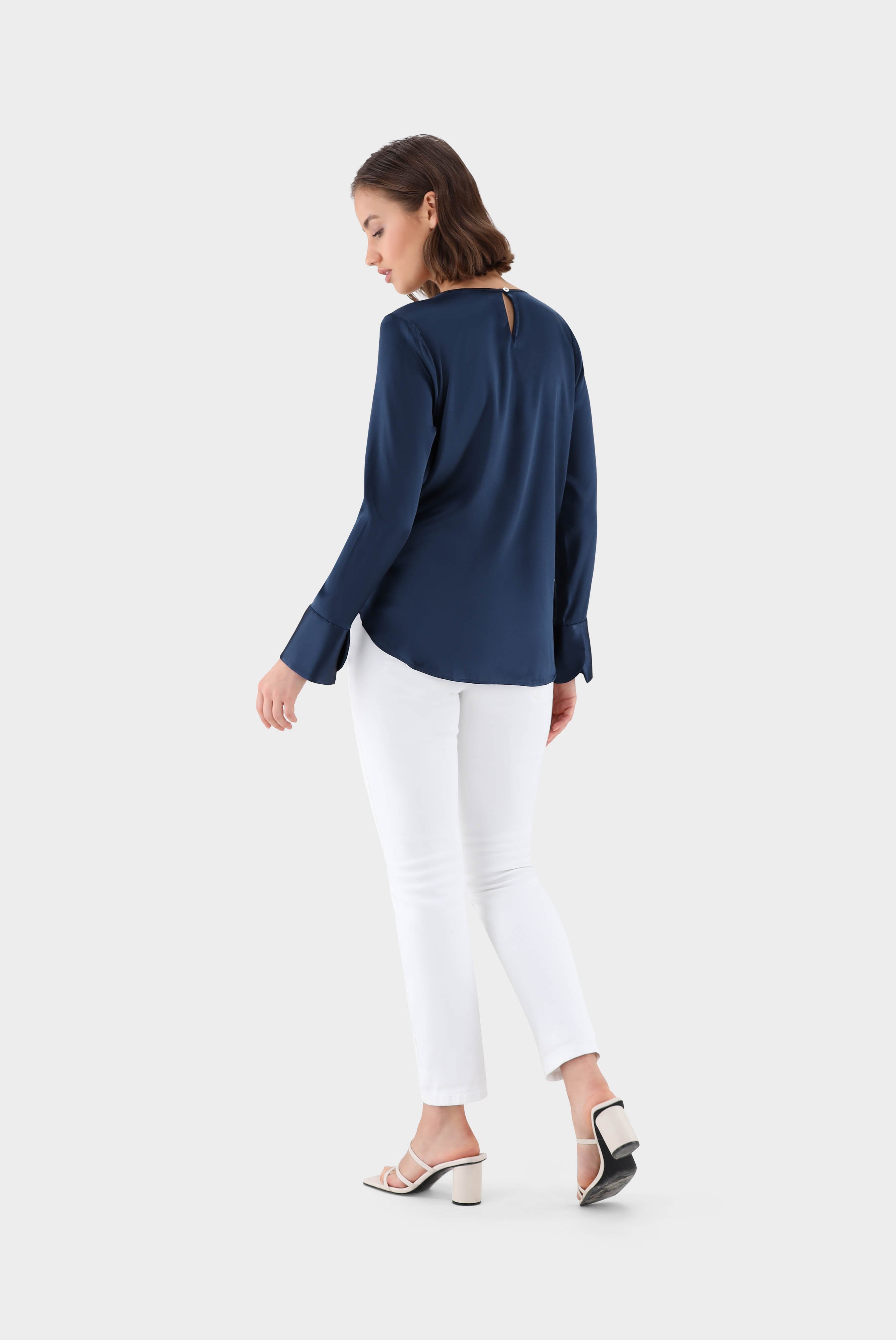 Business Blouses+Fitted Slip-On Blouse in Stretch Silk Satin+05.528N.07.155152.780.44