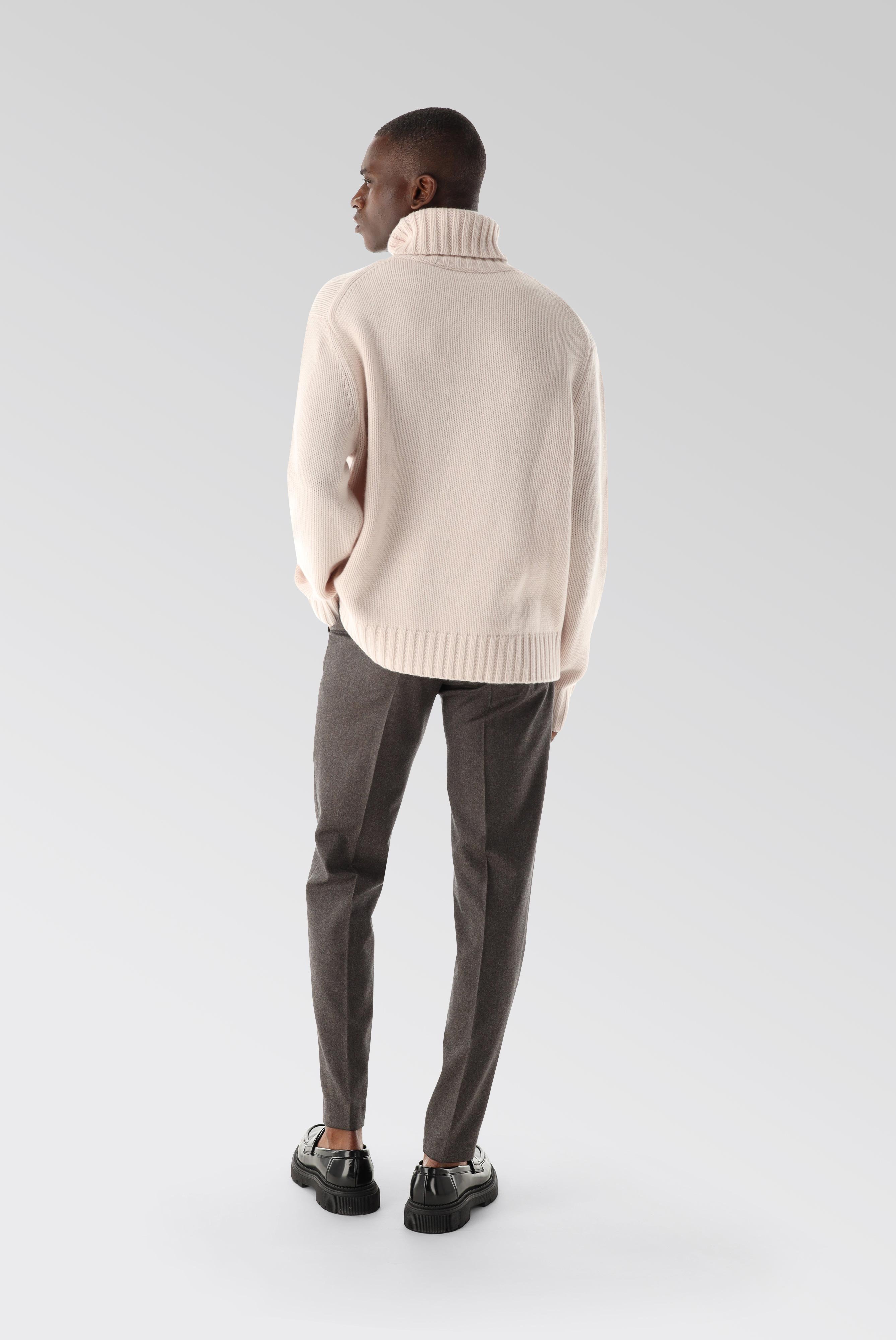 Sweaters & Cardigans+Turtleneck Cashmere Sweater+82.8640..S00235.110.M