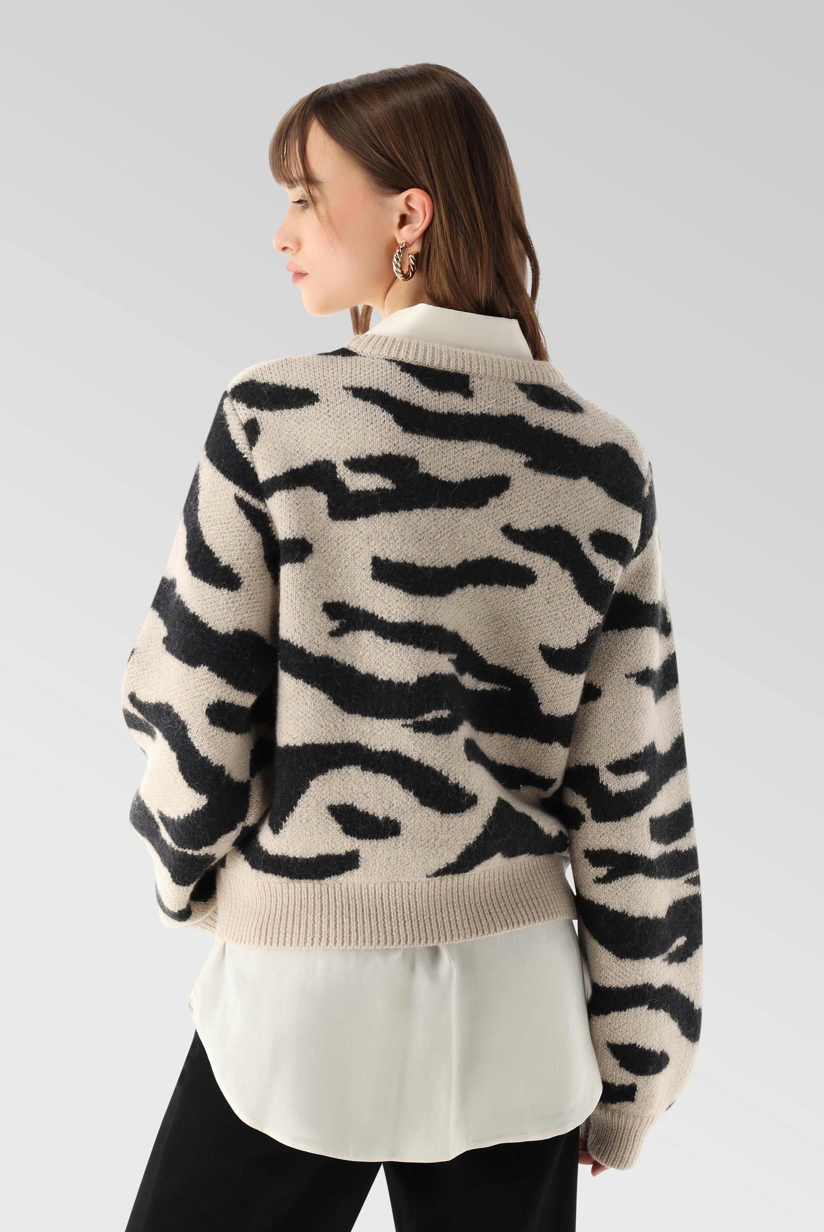 Sweaters & Cardigans+Cropped Alpaca Sweater with Animal Print+09.9948..S00215.110.XS