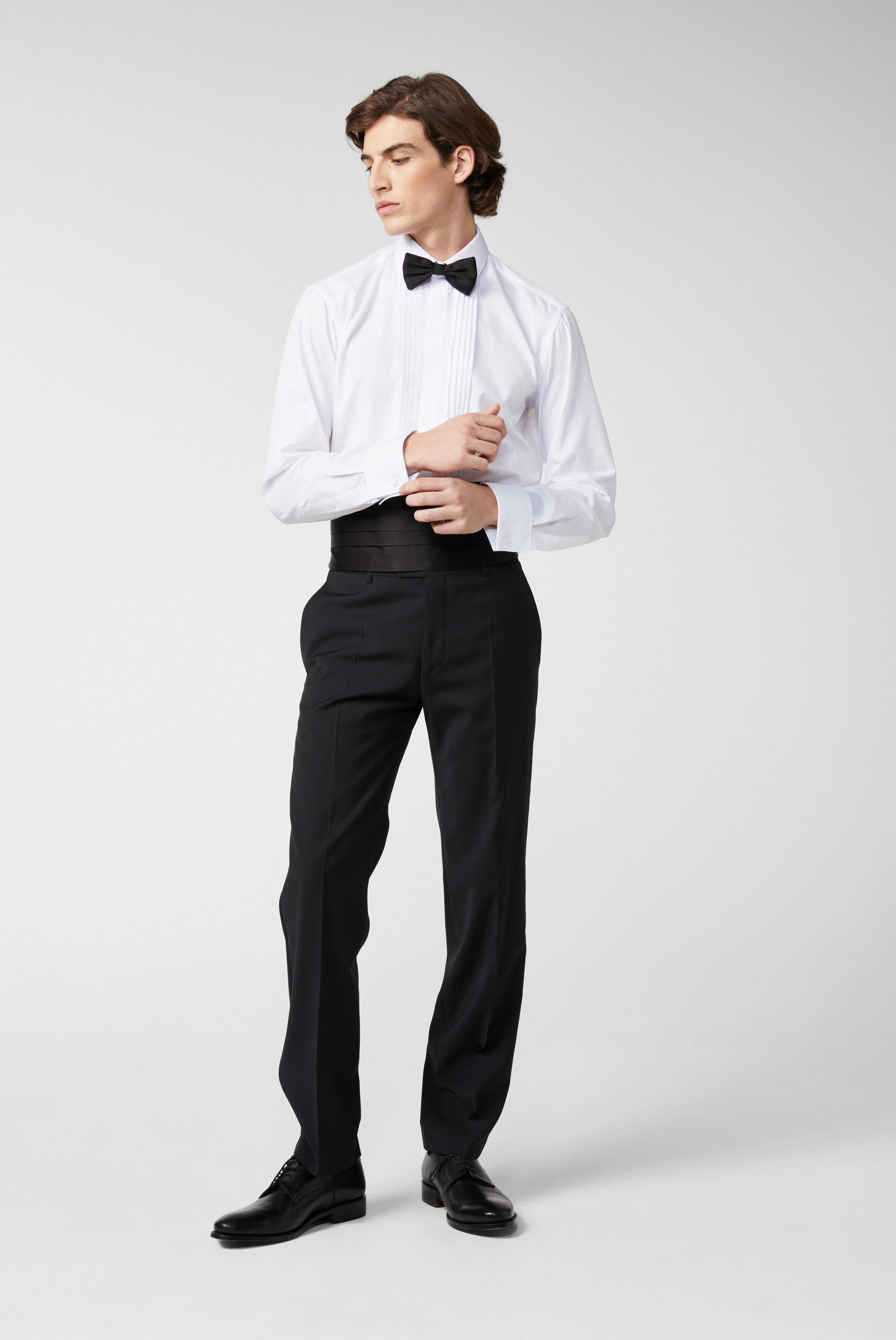 Business Shirts+Tuxedo Shirt with Pleated Panel Tailor Fit+20.2066.NV.130648.000.37