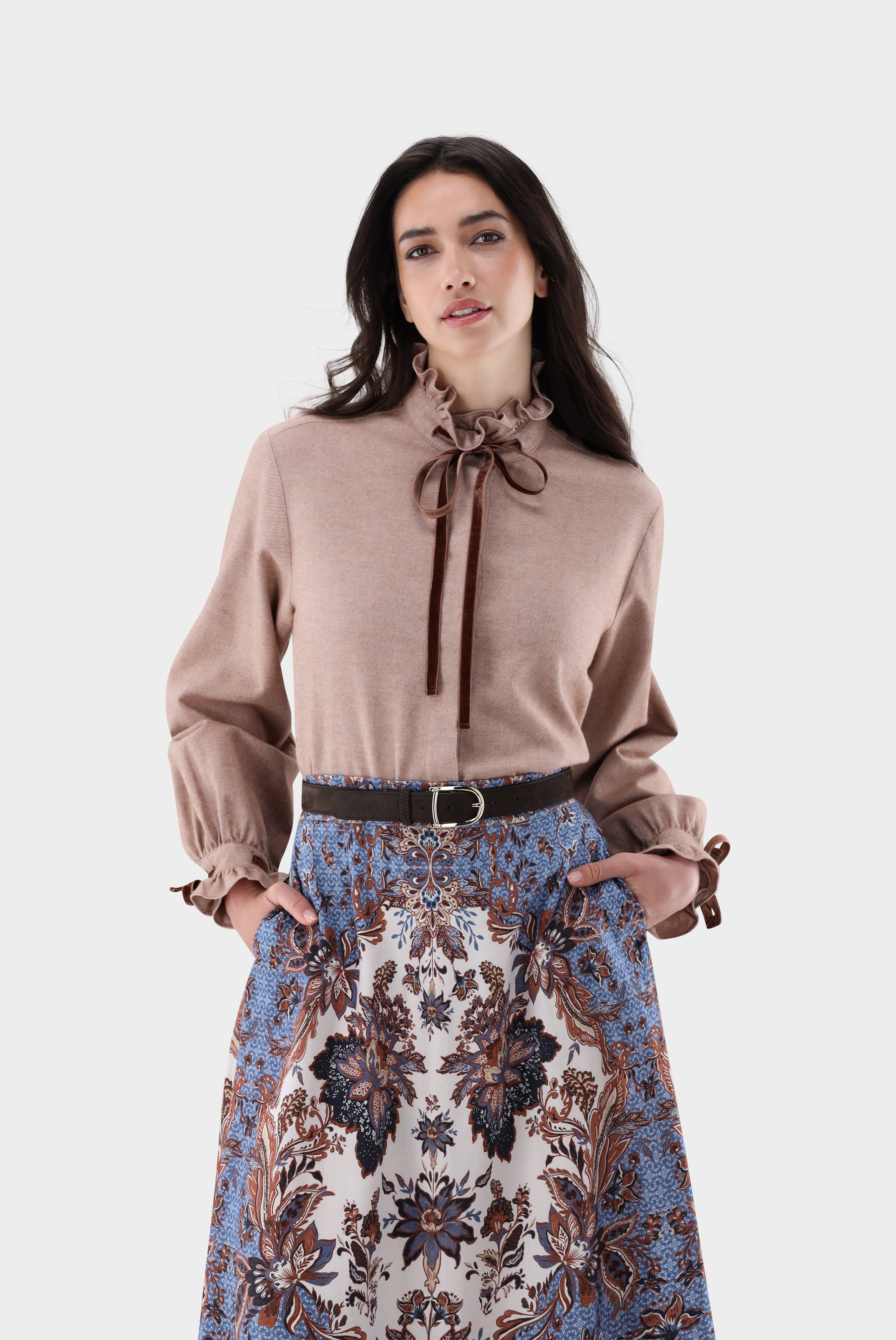 Flanellbluse mit Rüschen-Stehkragen