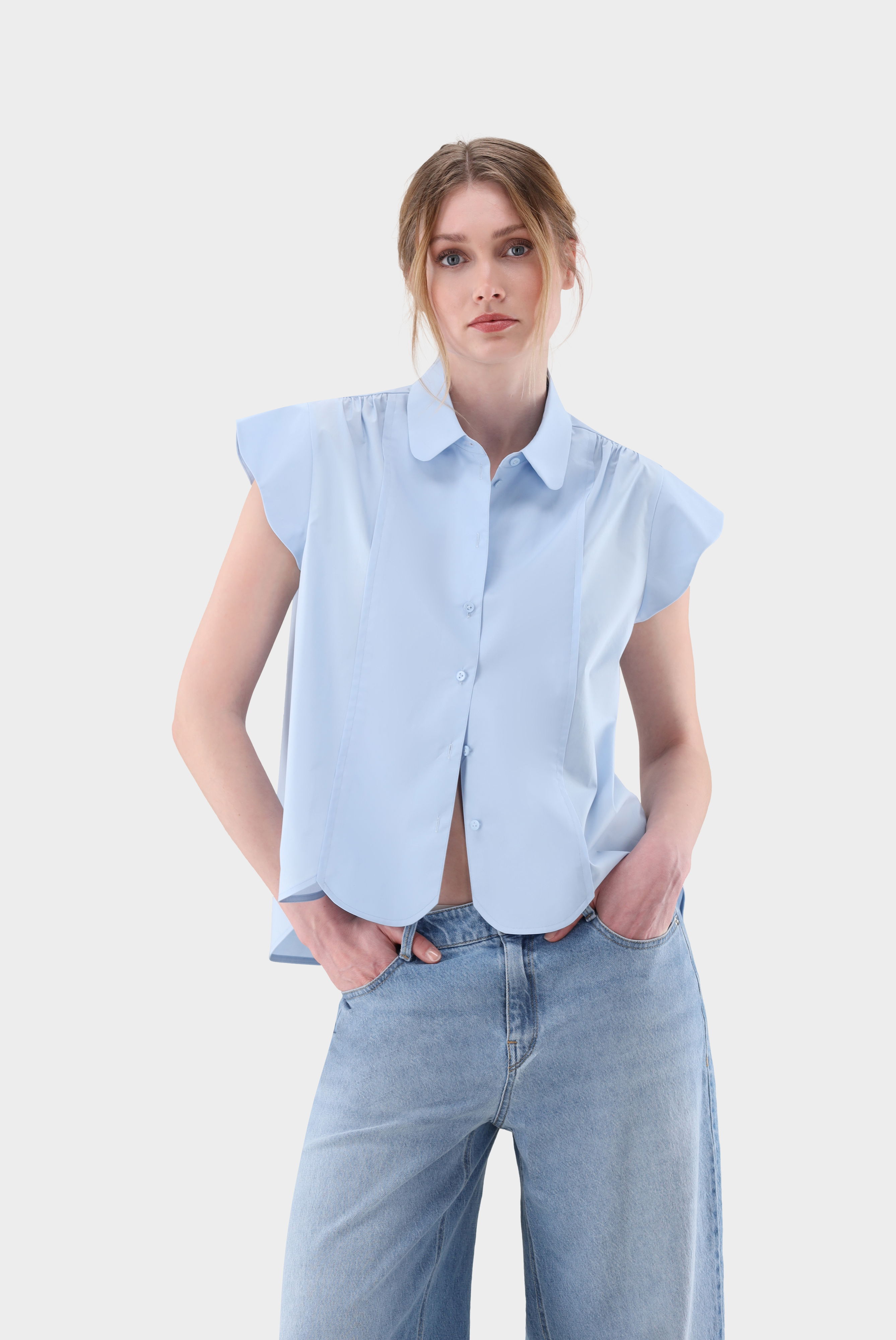 Bluse cropped und ärmellos
