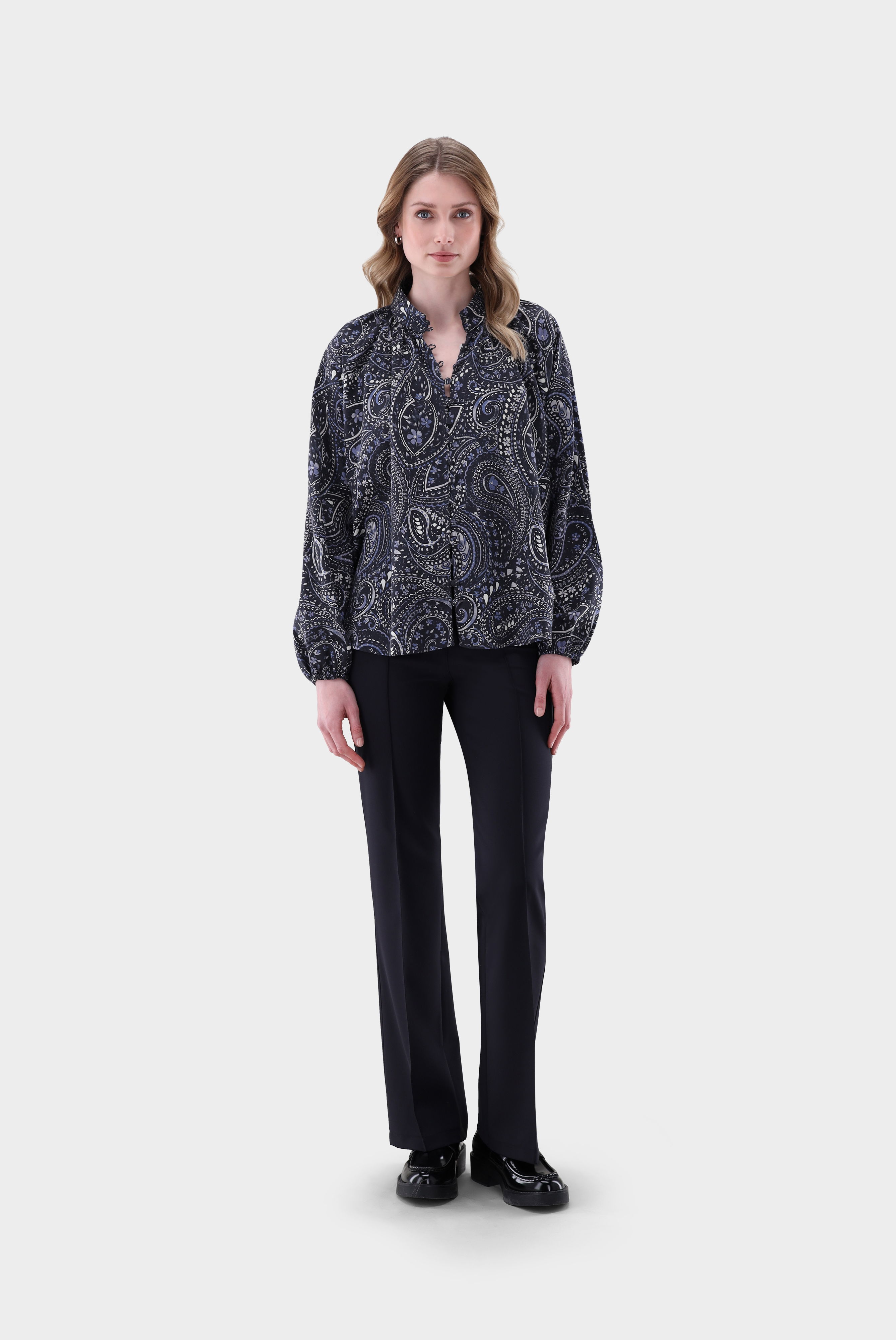 Bluse mit überzogenen Knöpfen günstig online kaufen