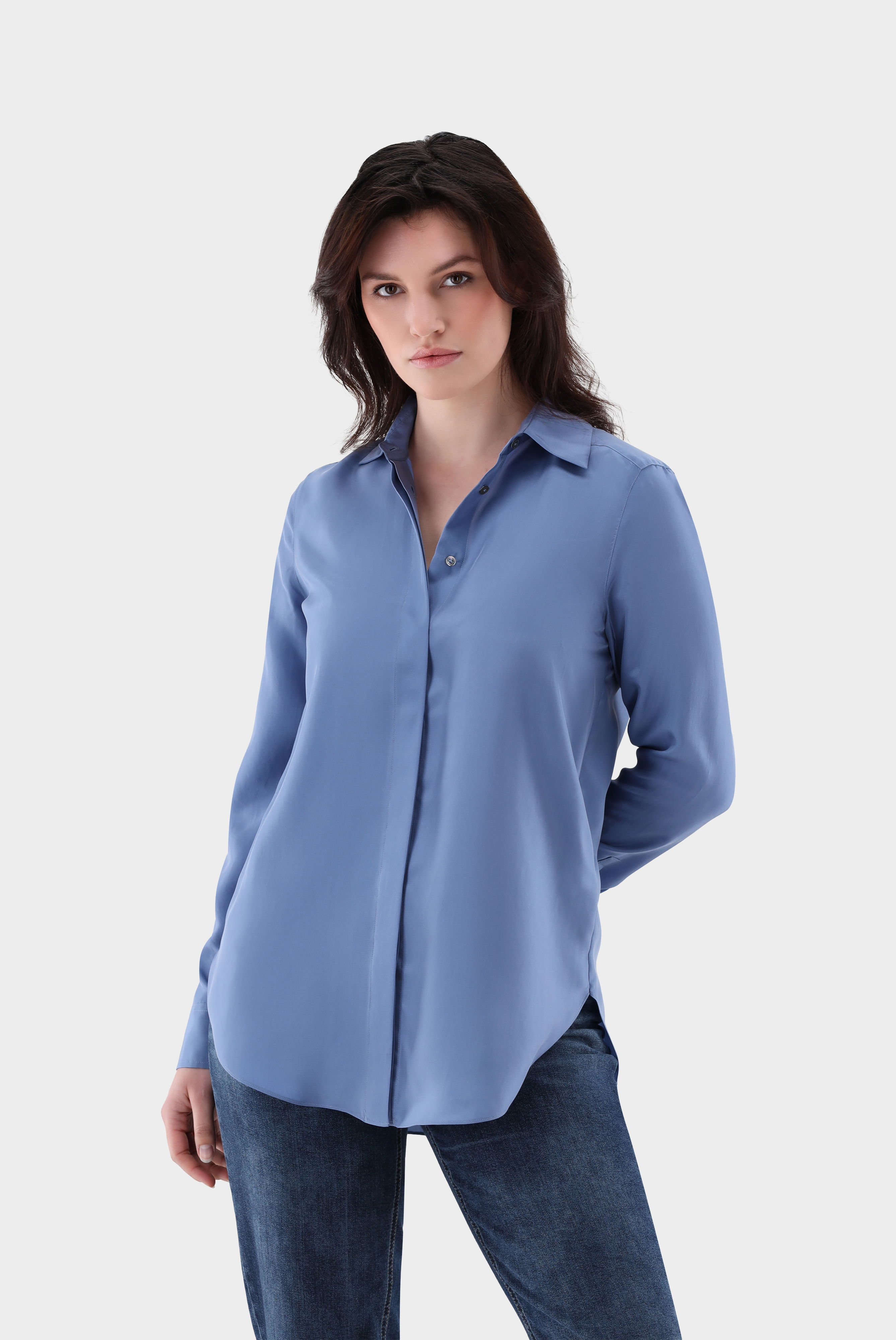 Loose fit shirt in Silk